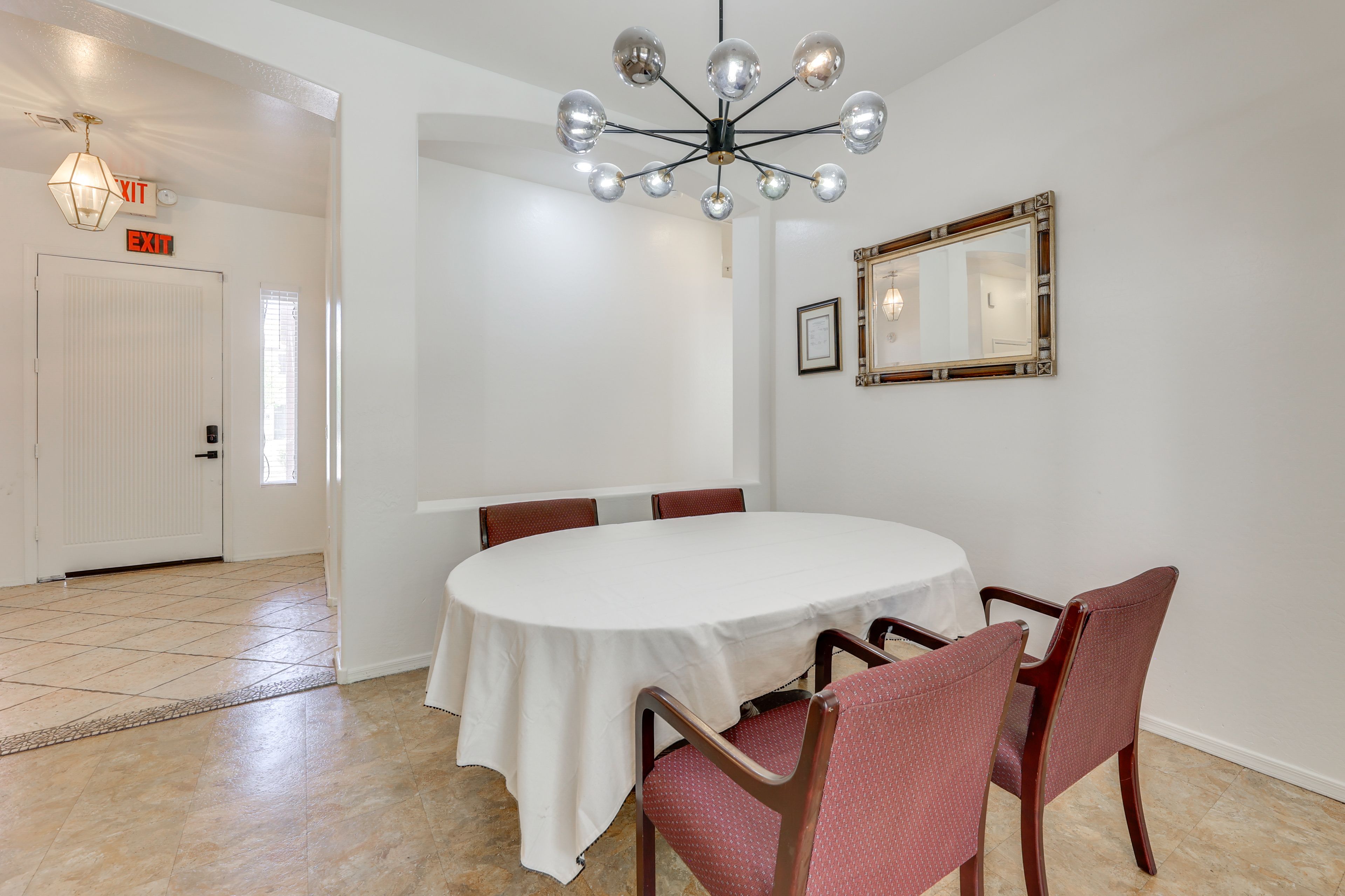 Dining Area | Dishware/Flatware