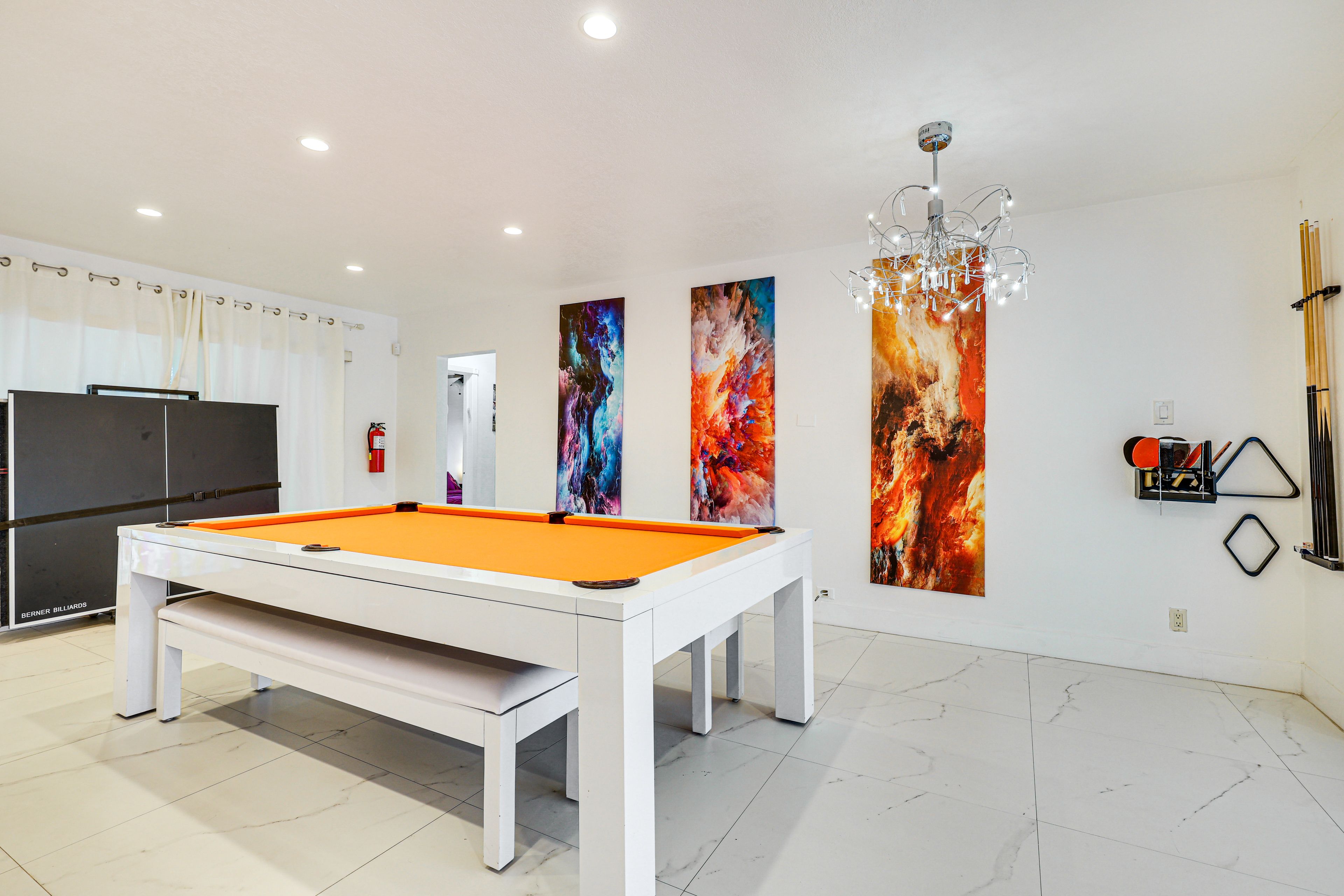 Game Room | Pool & Ping-Pong | Dishware & Flatware | Central A/C & Heat