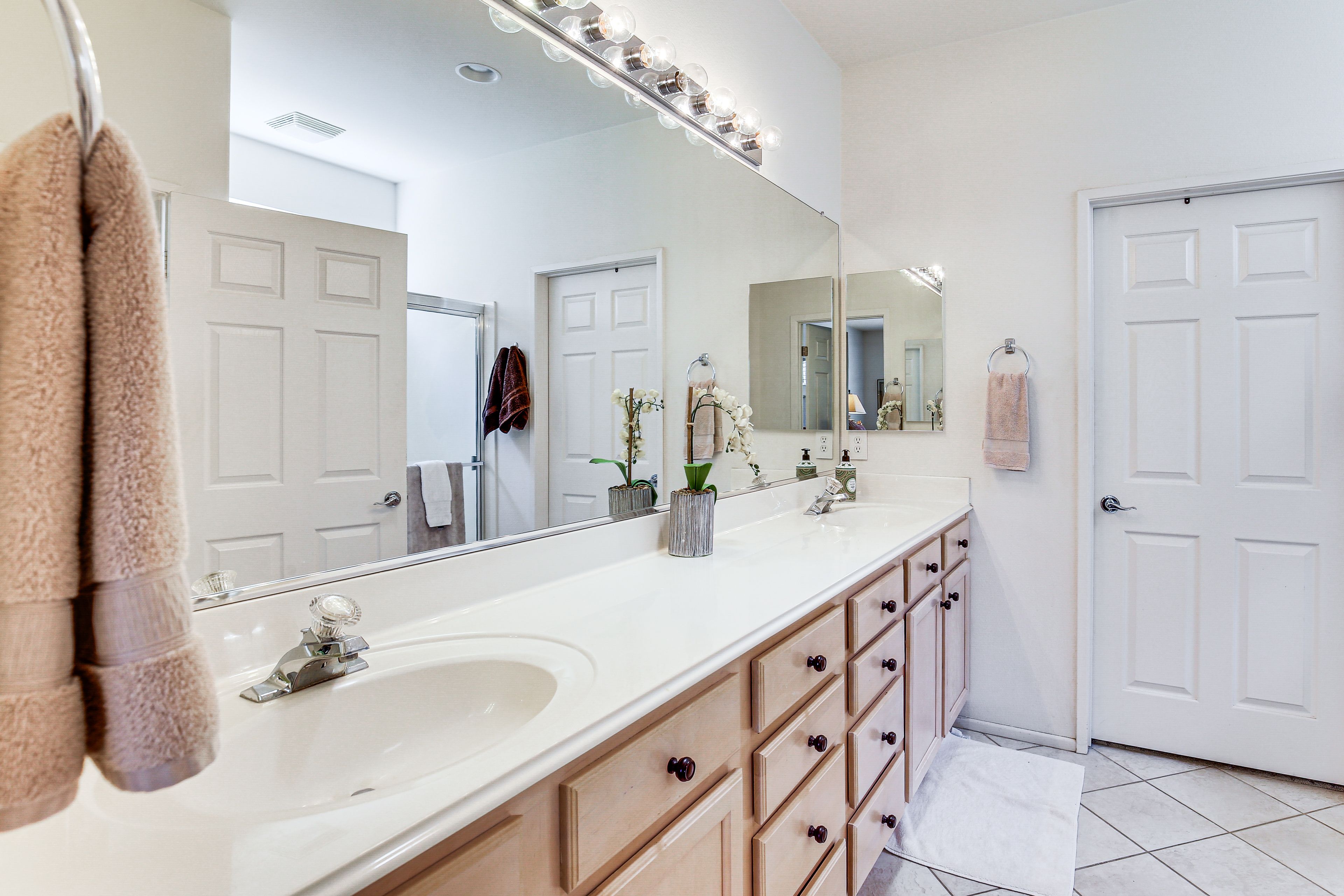 En-Suite Bathroom