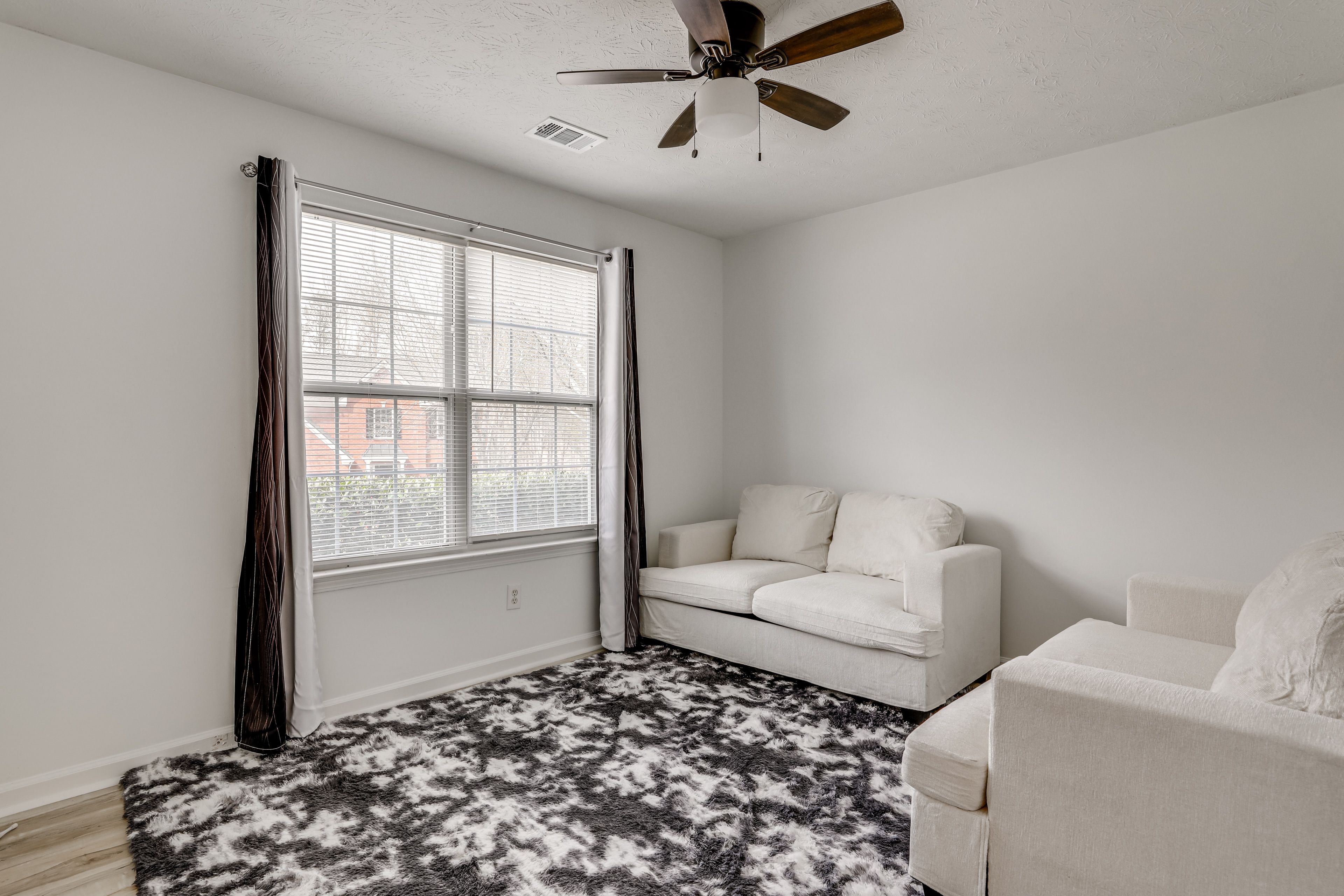 Seating Area | 1st Floor