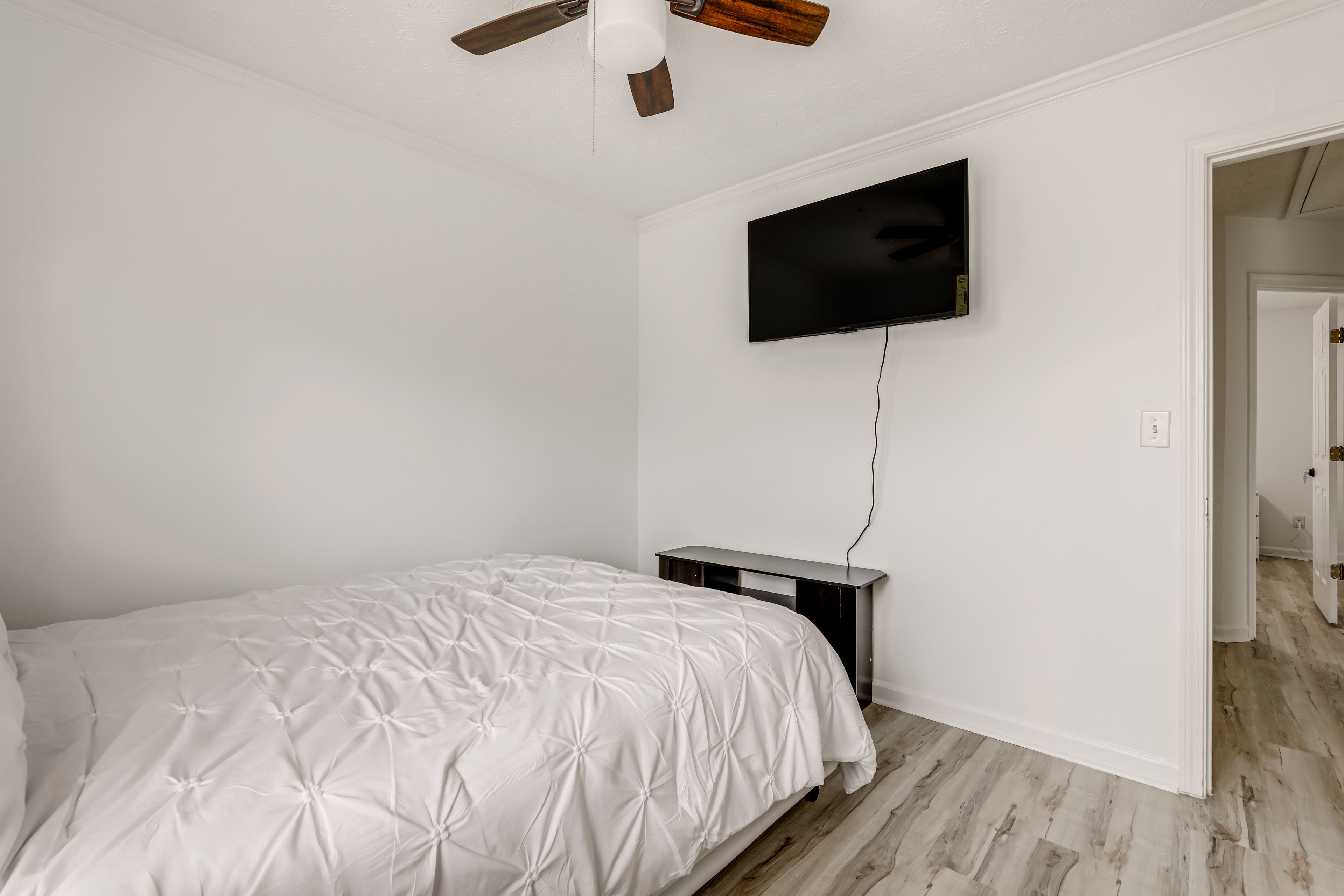 Bedroom 3 | 2nd Floor | Queen Bed