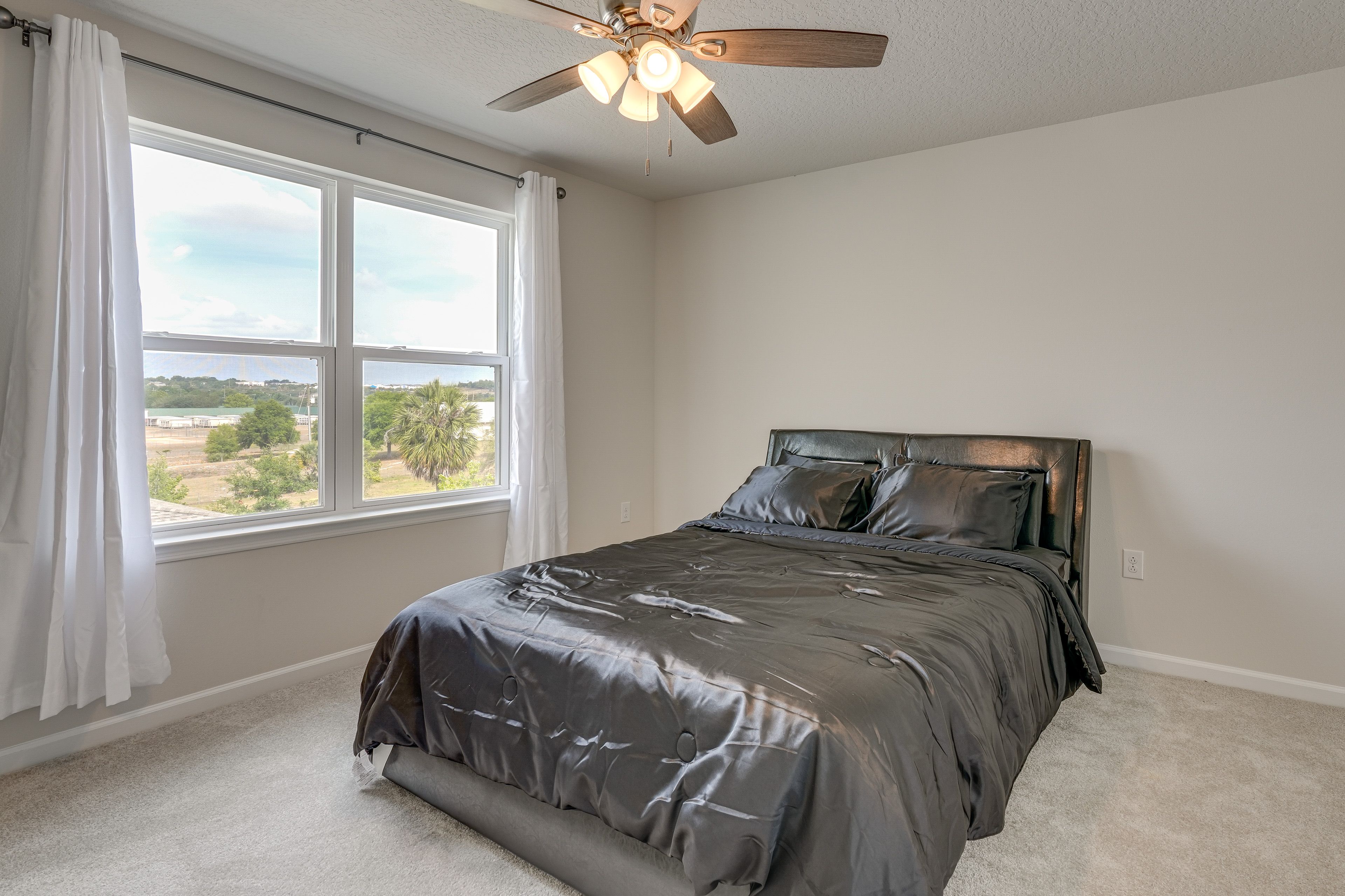 Bedroom 3 | 2nd Floor | Queen Bed