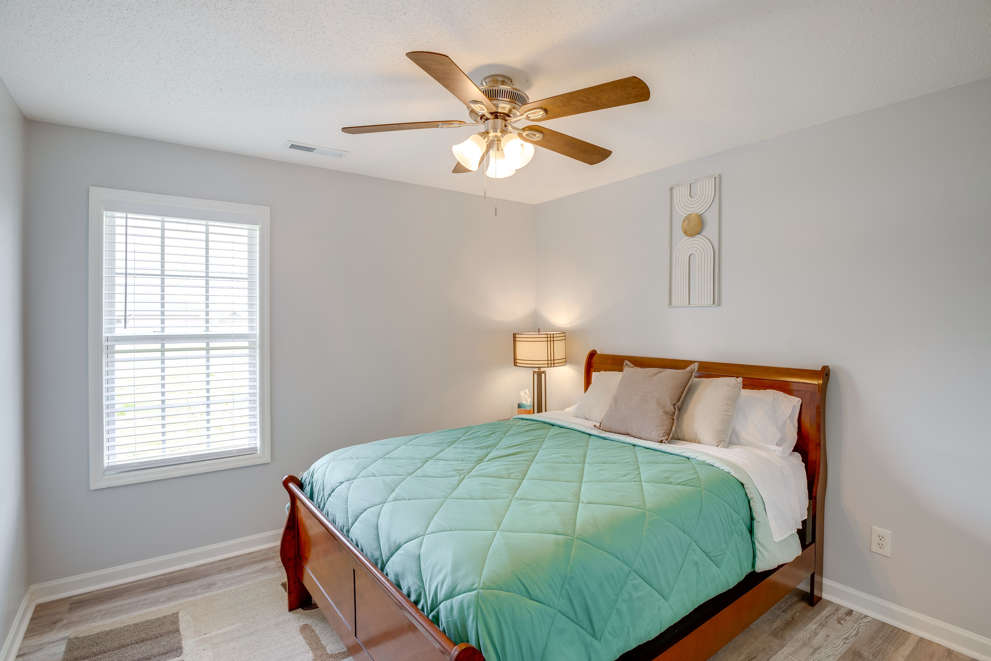 Bedroom 3 | Queen Bed