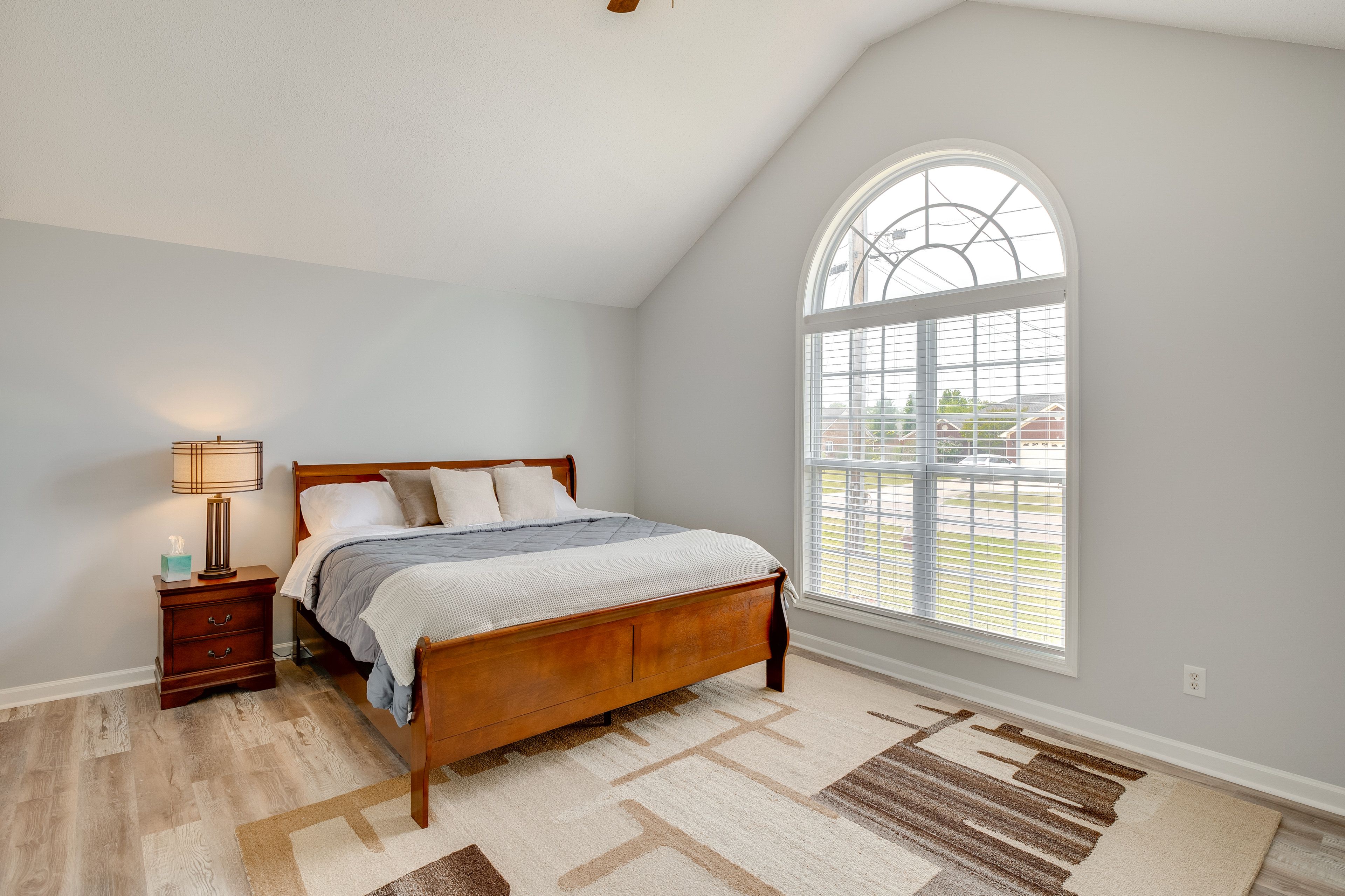 Bedroom 1 | King Bed | Linens