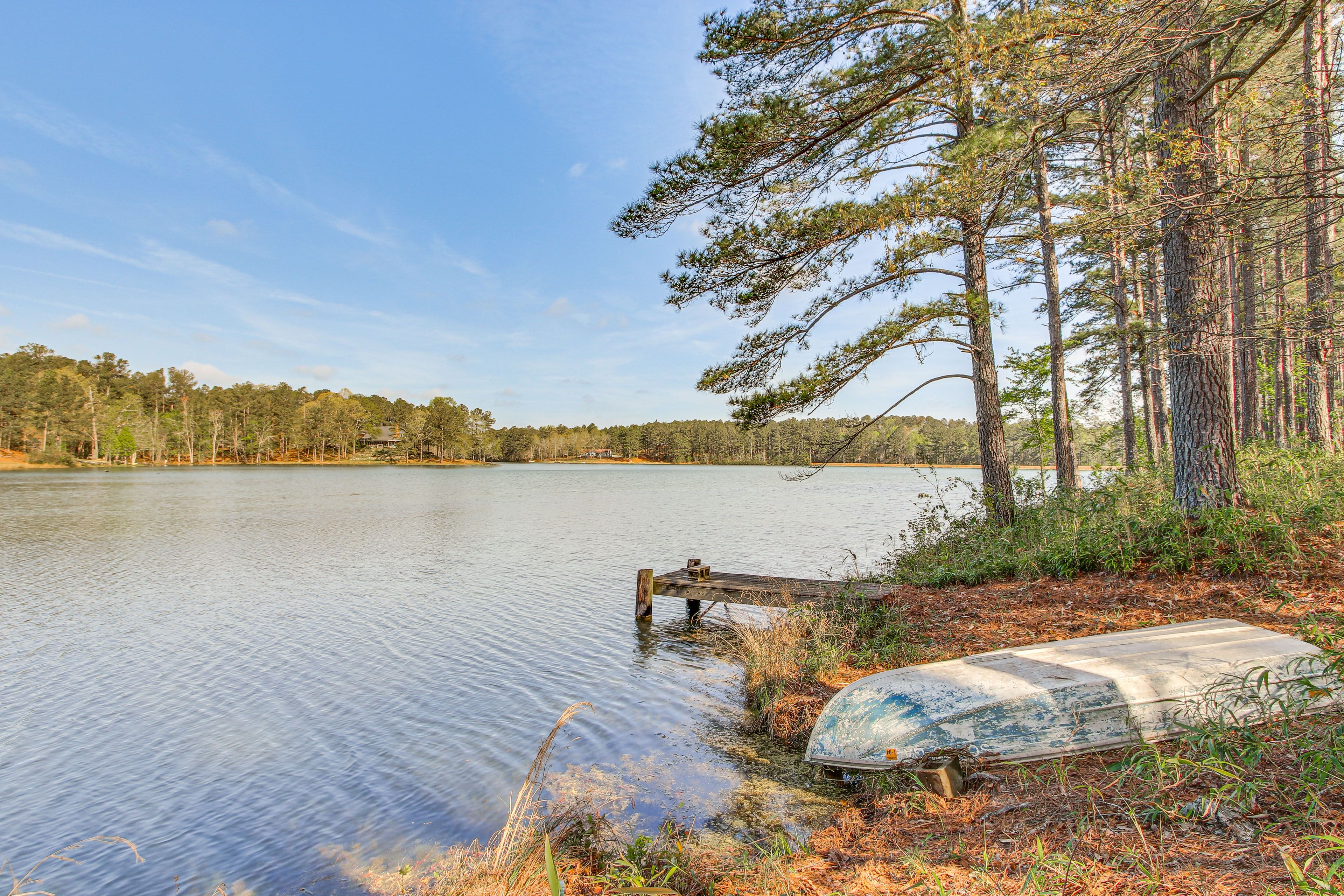 Batesburg-Leesville Vacation Rental | 3BR | 2BA | 6 Steps to Enter | 2,000 Sq Ft