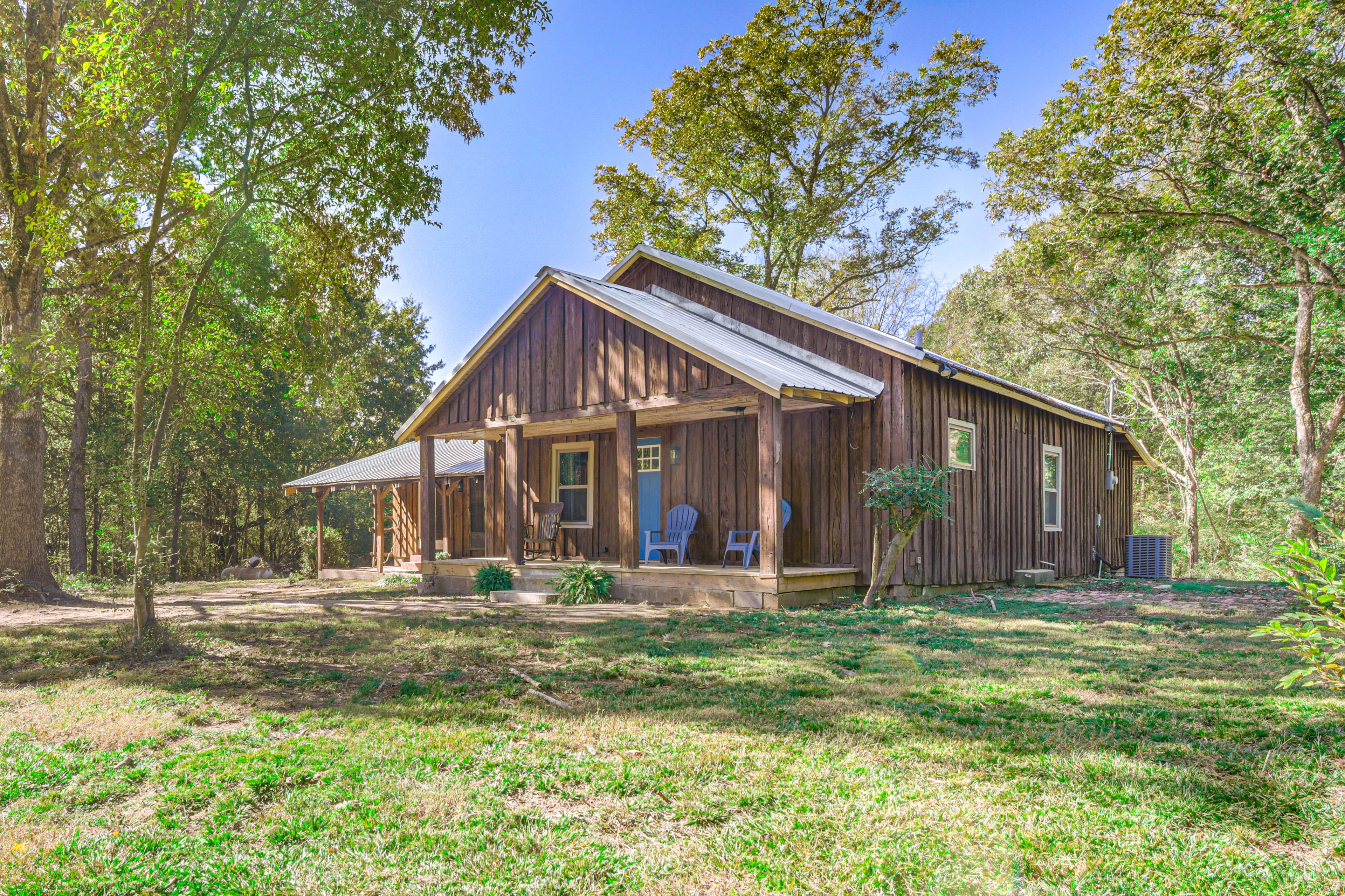 Exterior | Front Porch | Outdoor Seating
