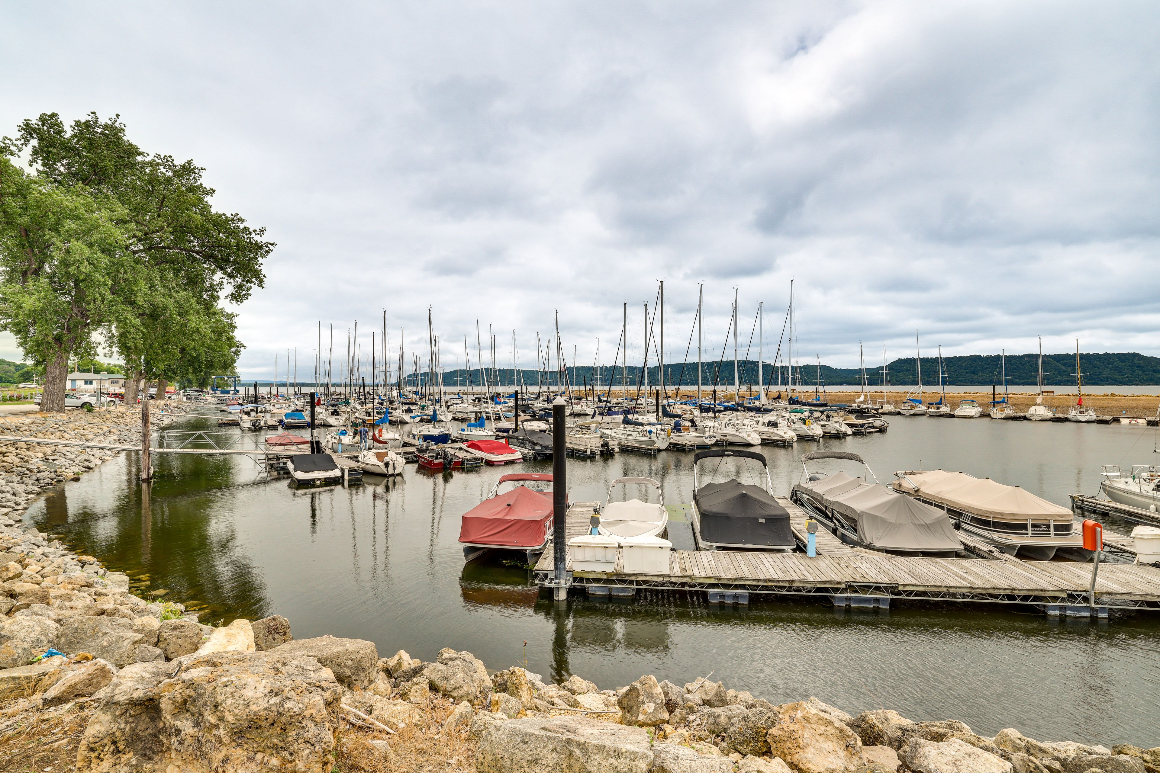 1 Block to Marina