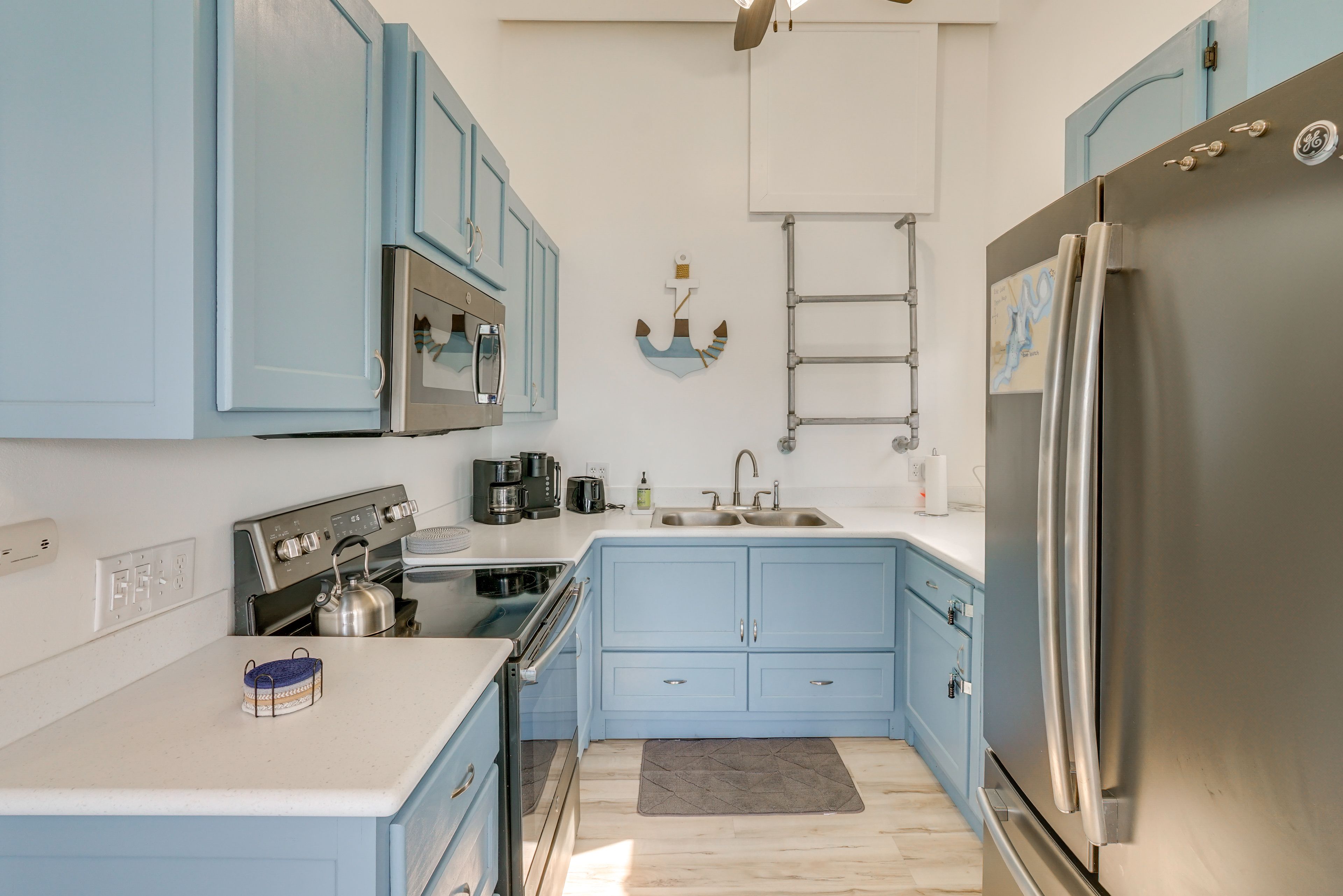 Kitchen | Cooking Basics | Toaster | Drip & Keurig Coffee Makers