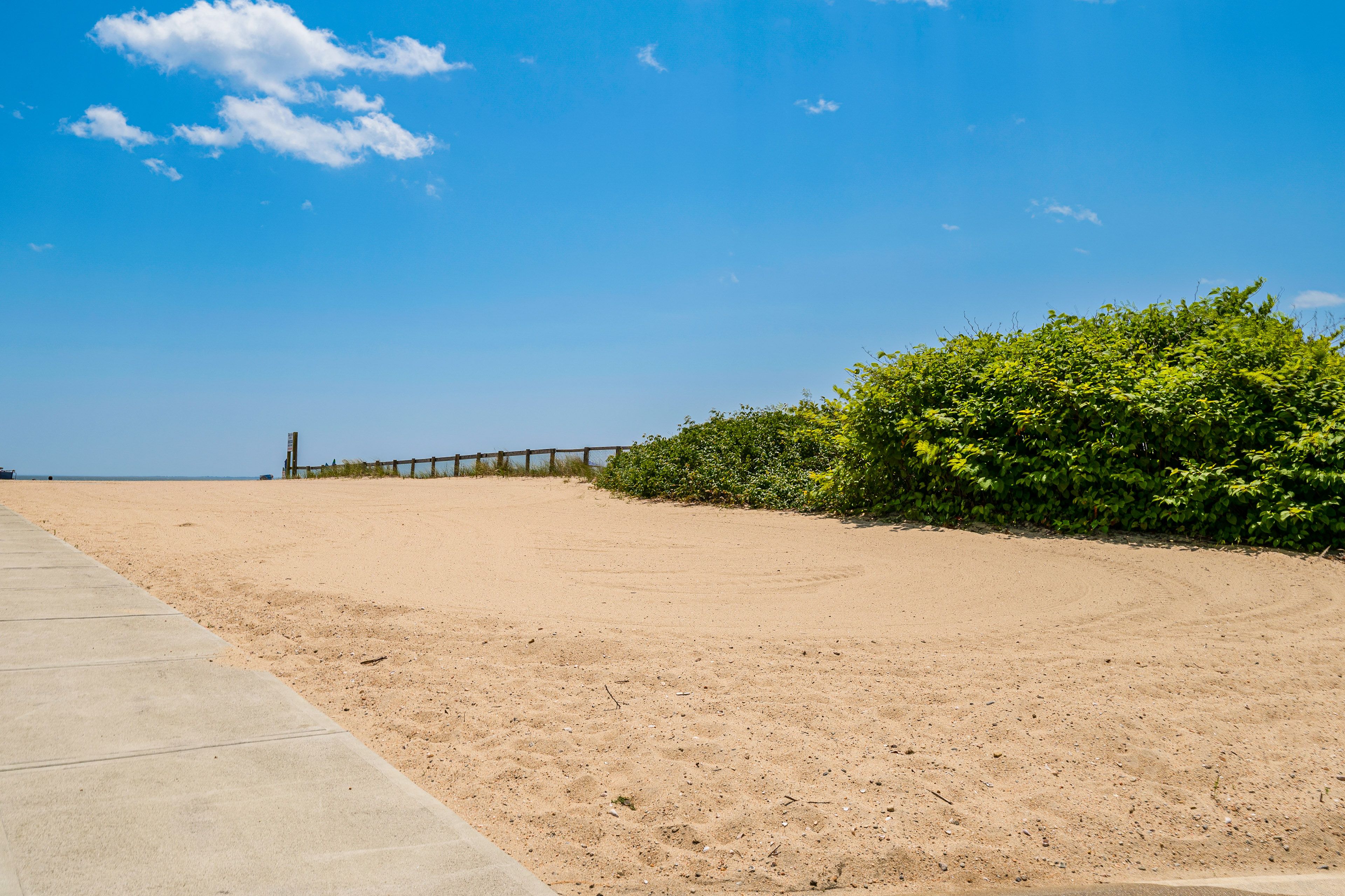 Miami Beach Community Amenities | Beach Parking (2 Vehicles)