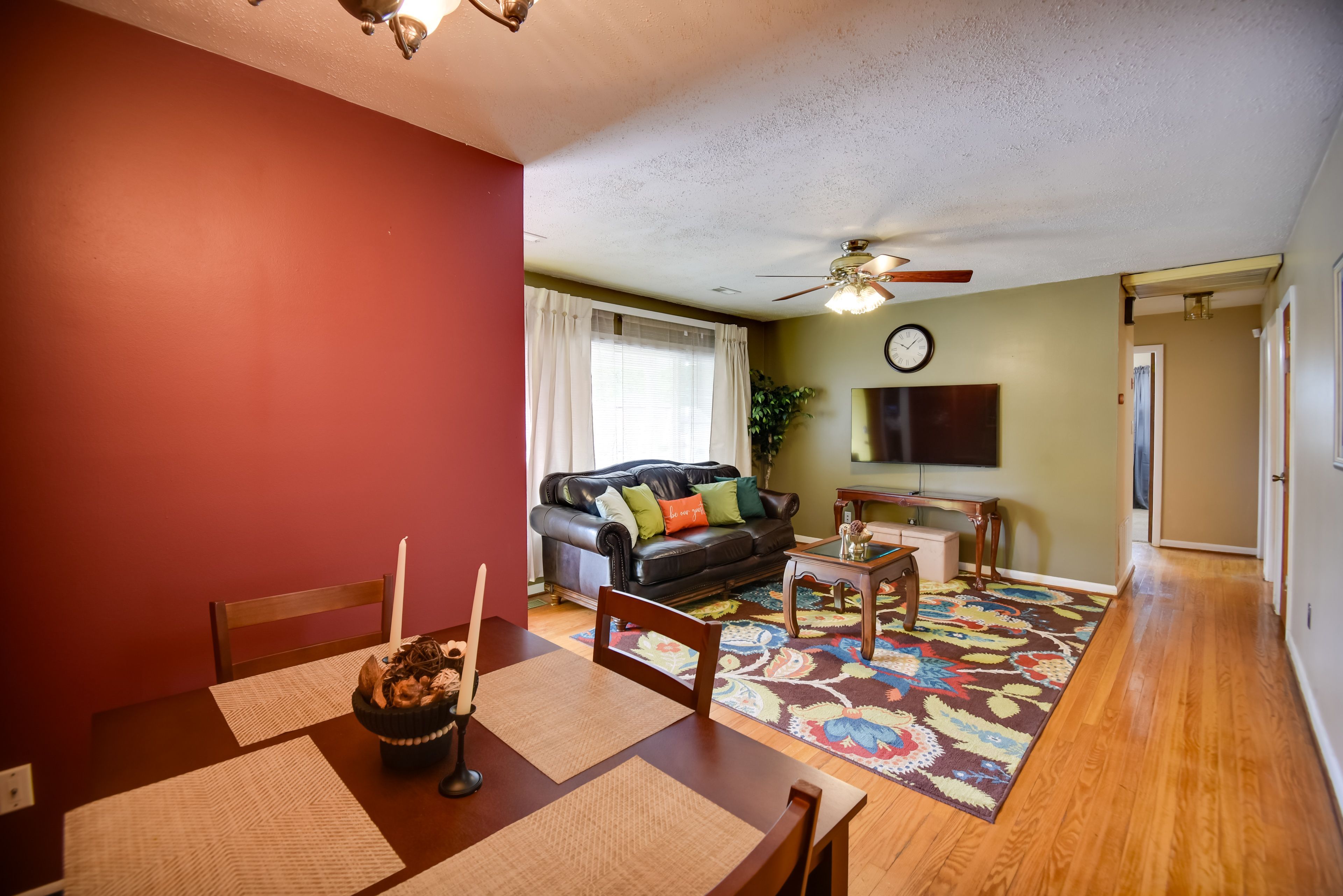 Dining Area | Dishware/Flatware