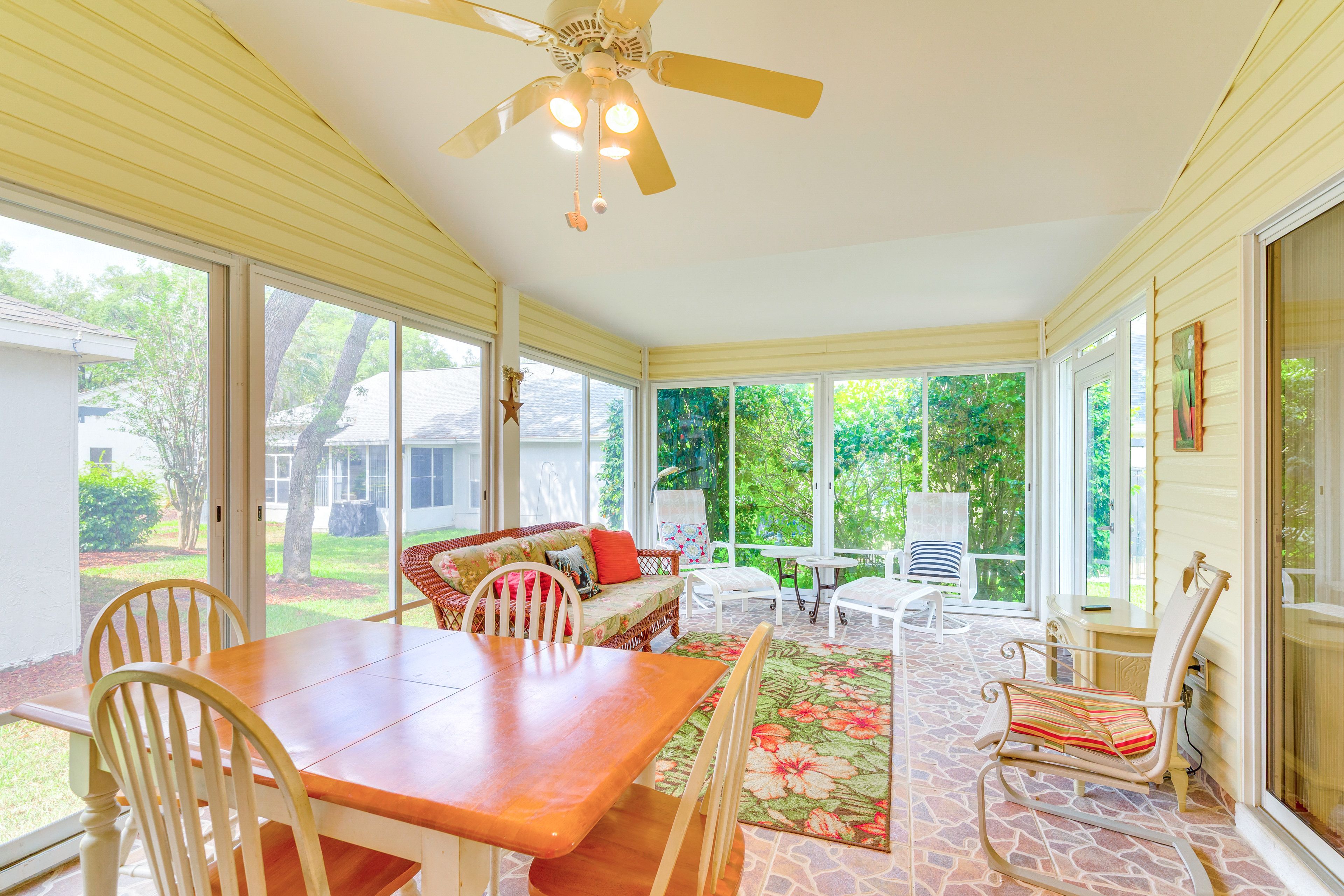 Screened Porch | Seating | Dining Area