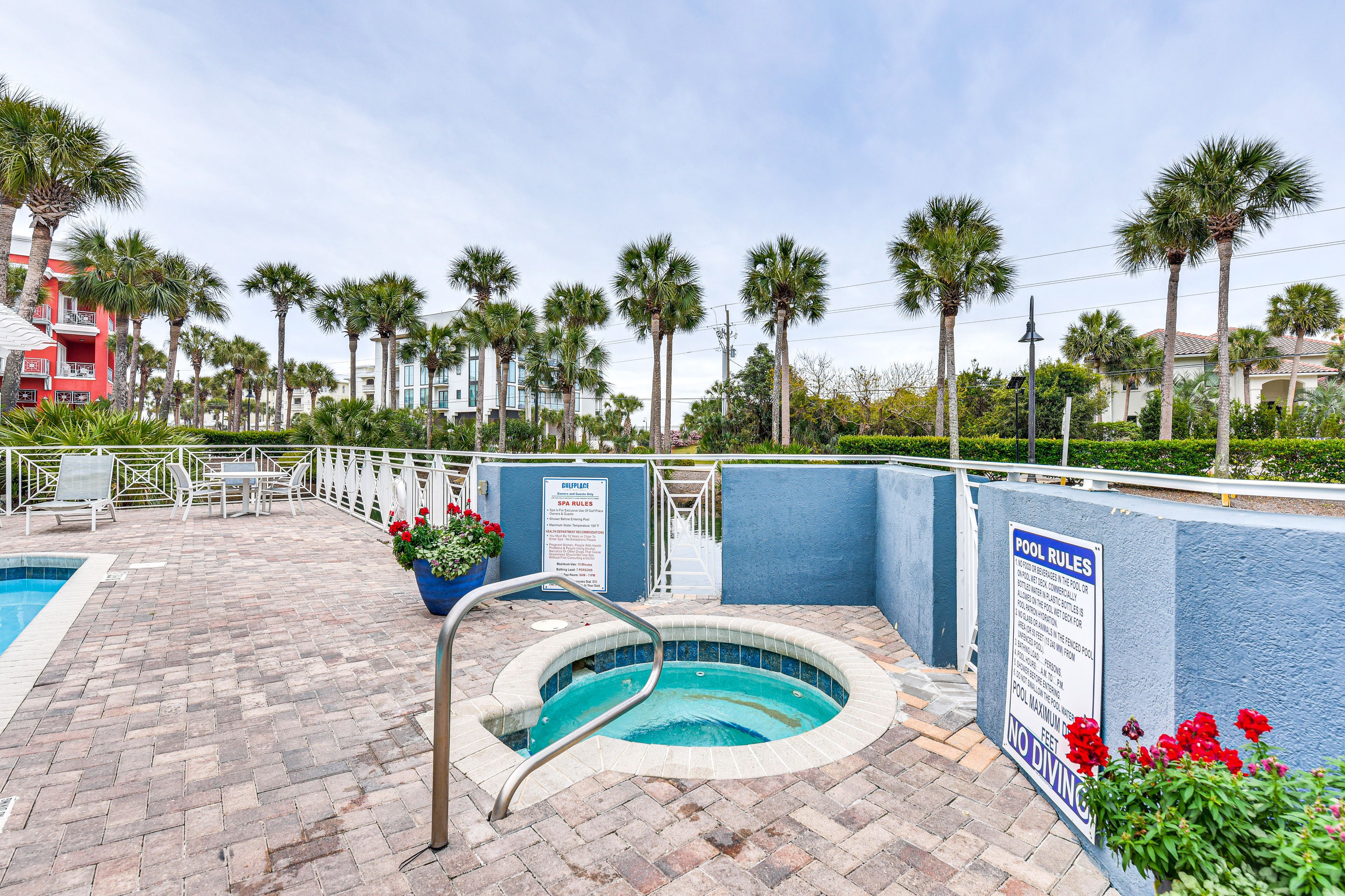 Community Hot Tubs