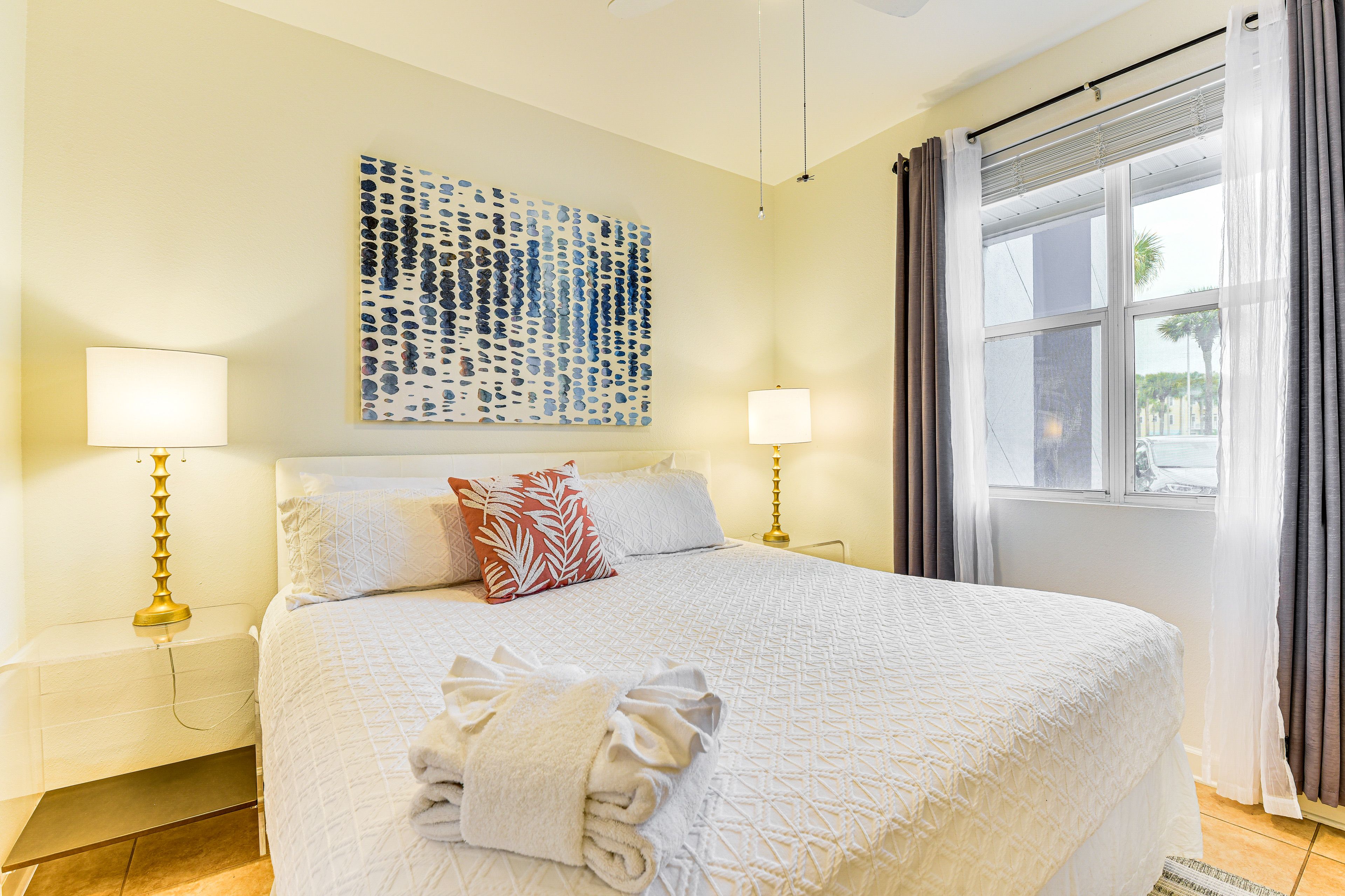 Bedroom | King Bed