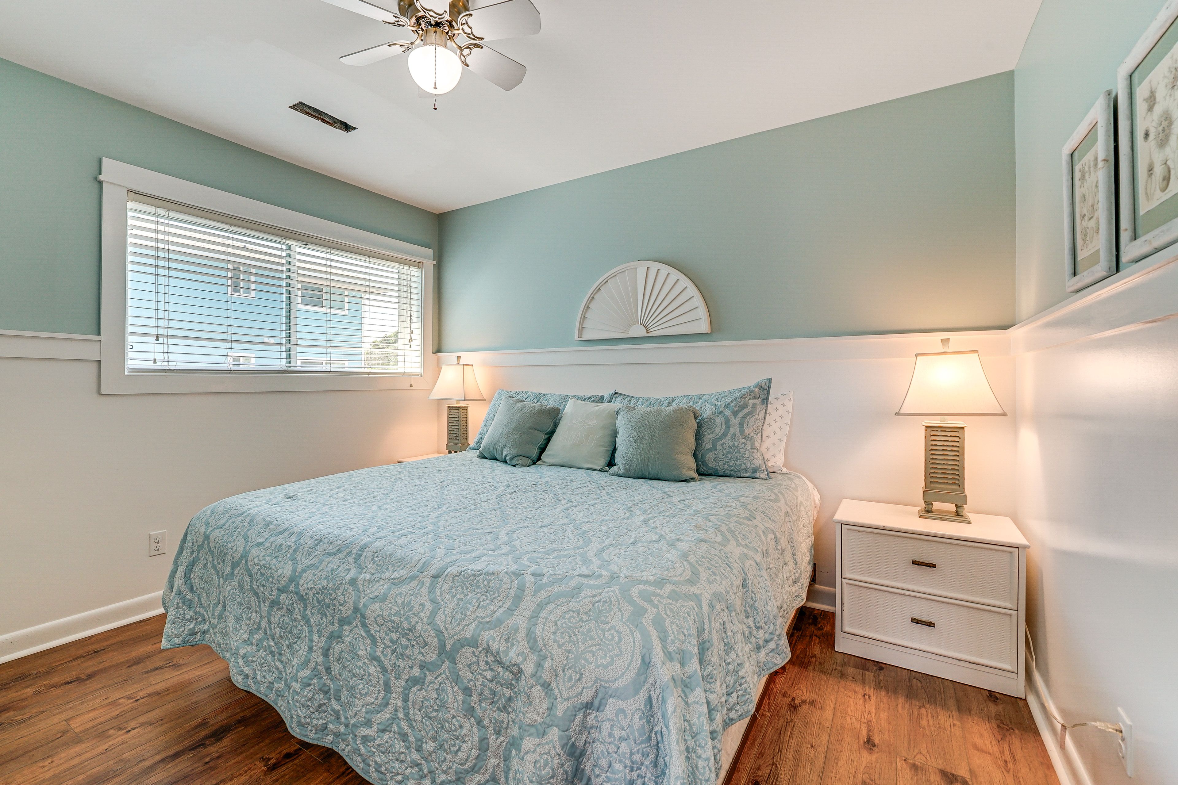 Bedroom | King Bed