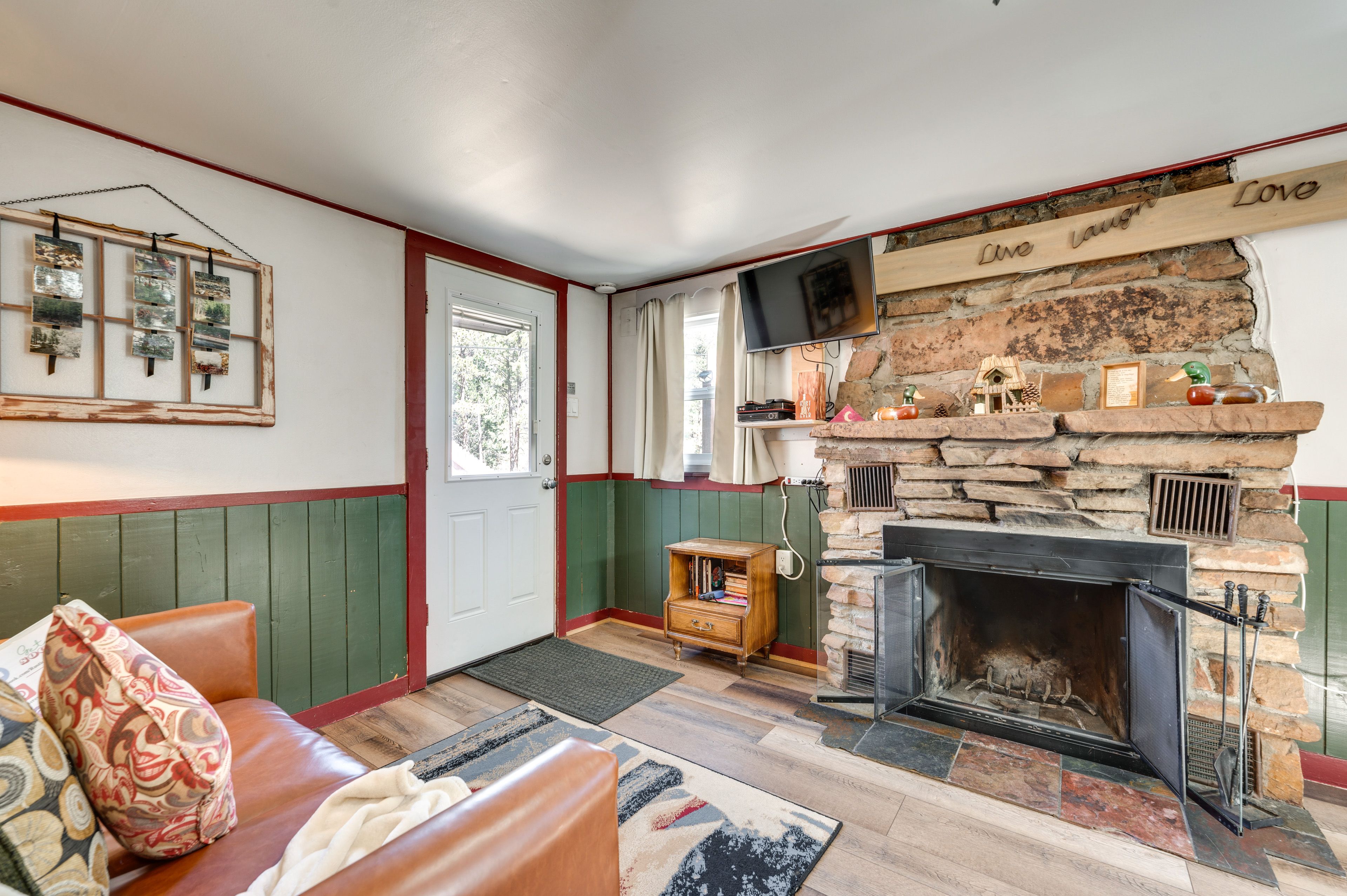 Drake Vacation Rental | 1BR | 1BA | 350 Sq Ft | 2 Steps to Enter