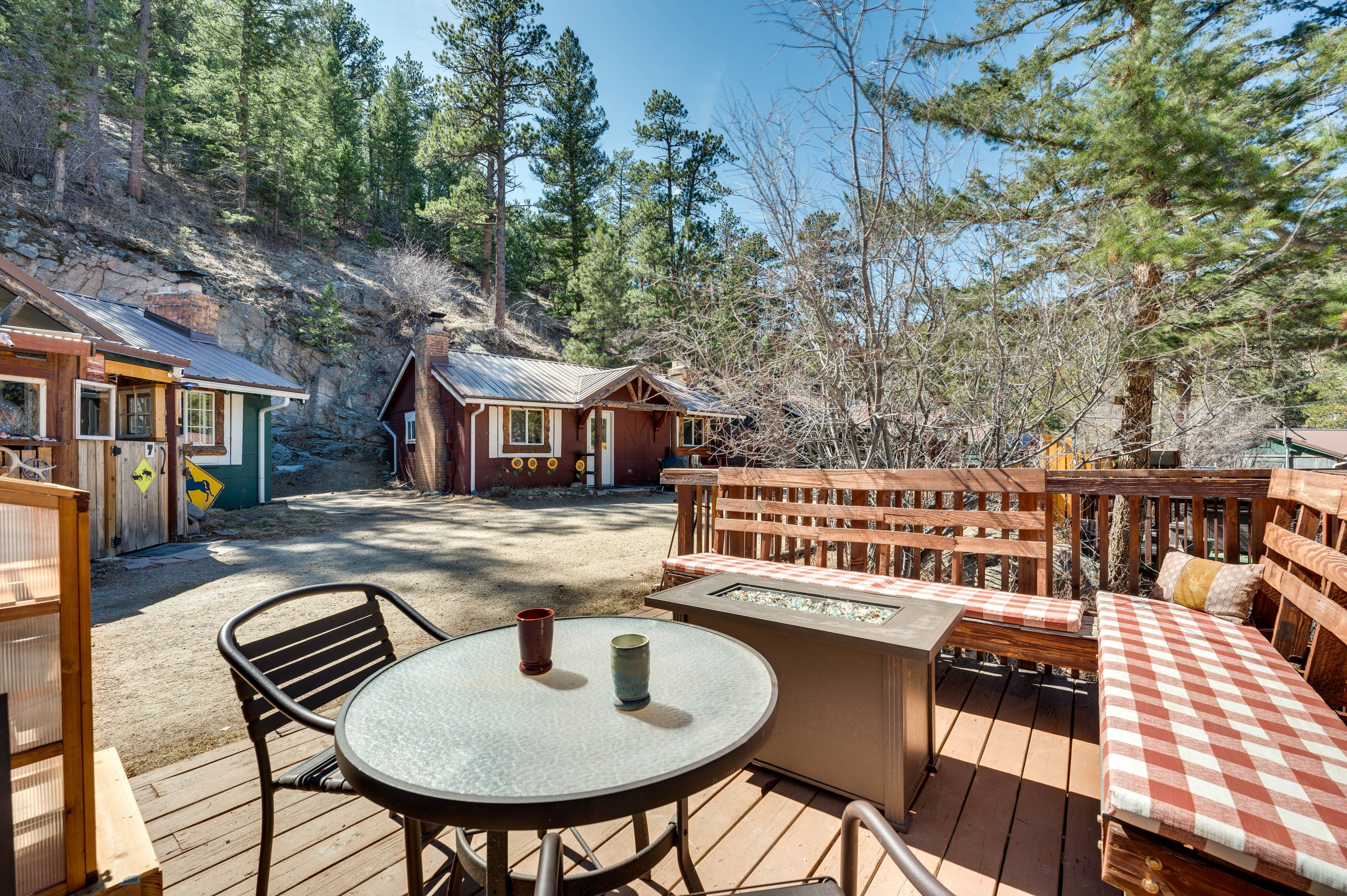 Rustic River Cabins | Community Amenities