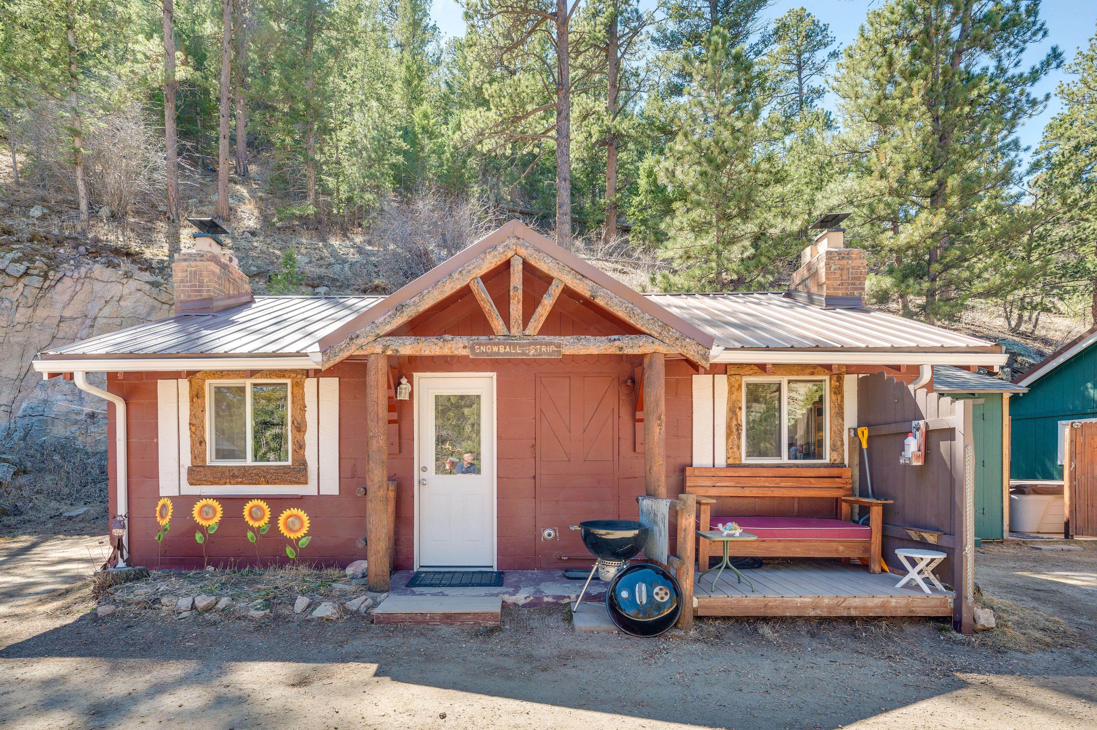 Property Exterior | Single-Story Cabin