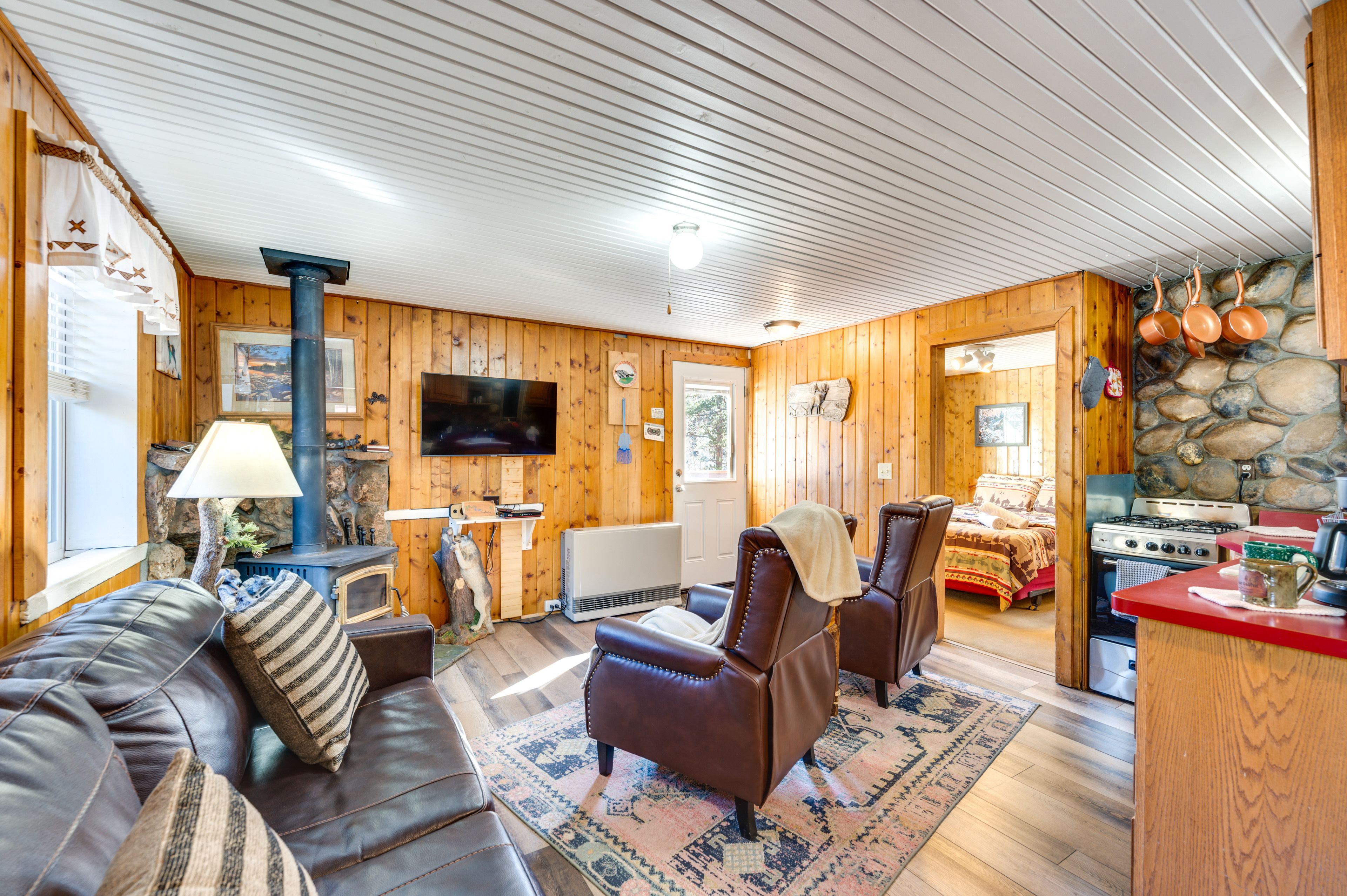 Drake Vacation Rental | 1BR | 1BA | 500 Sq Ft | Step-Free Access