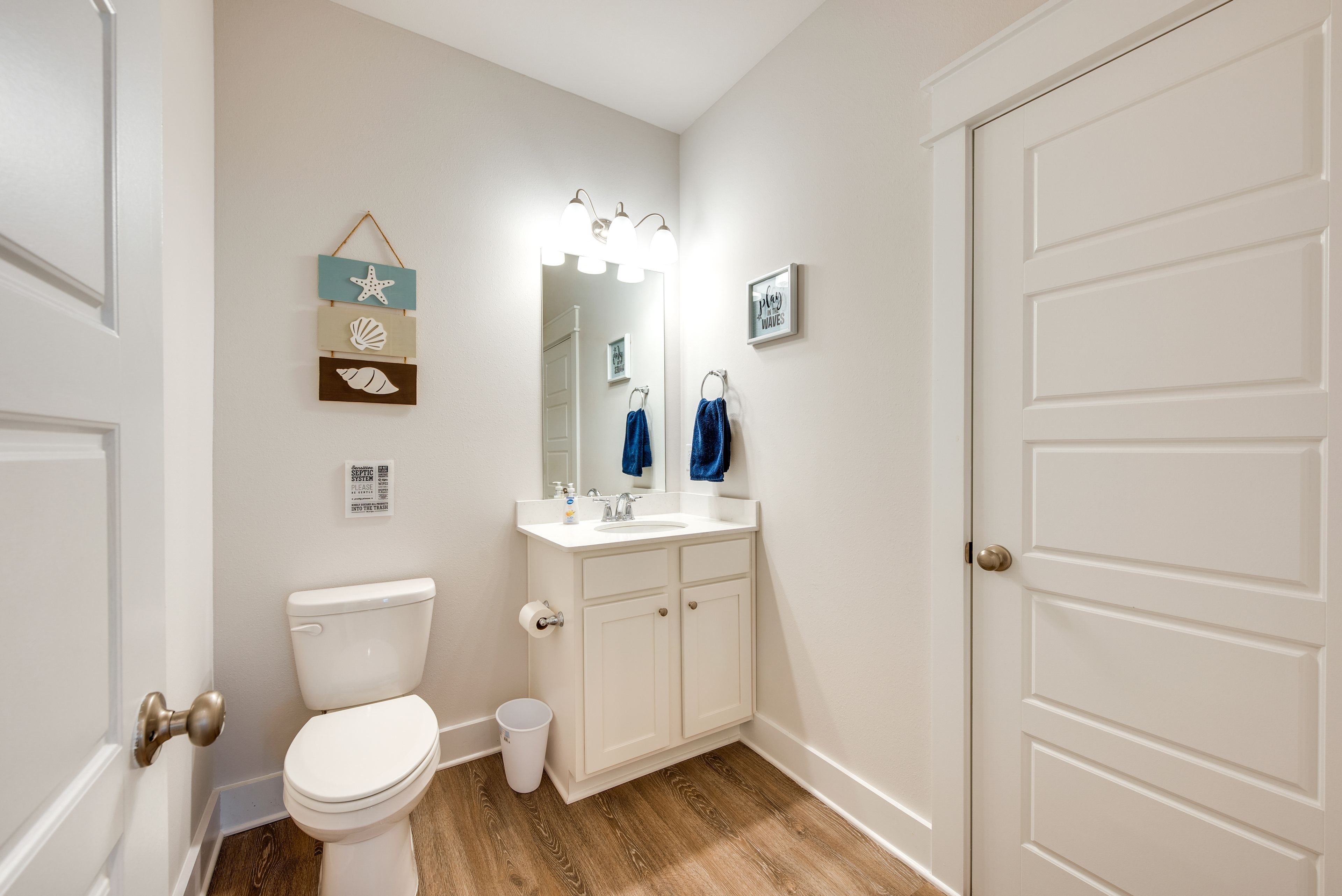 Half Bathroom | 1st Floor