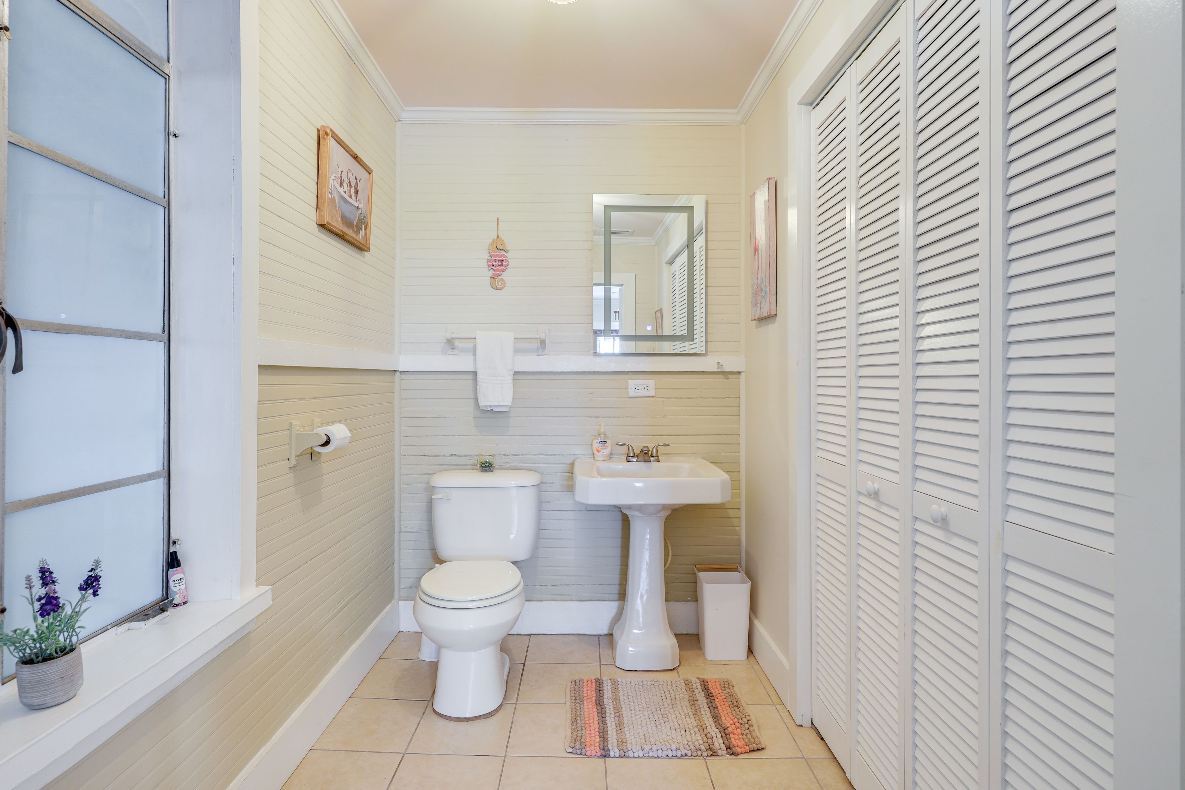 Half Bathroom | 1st Floor