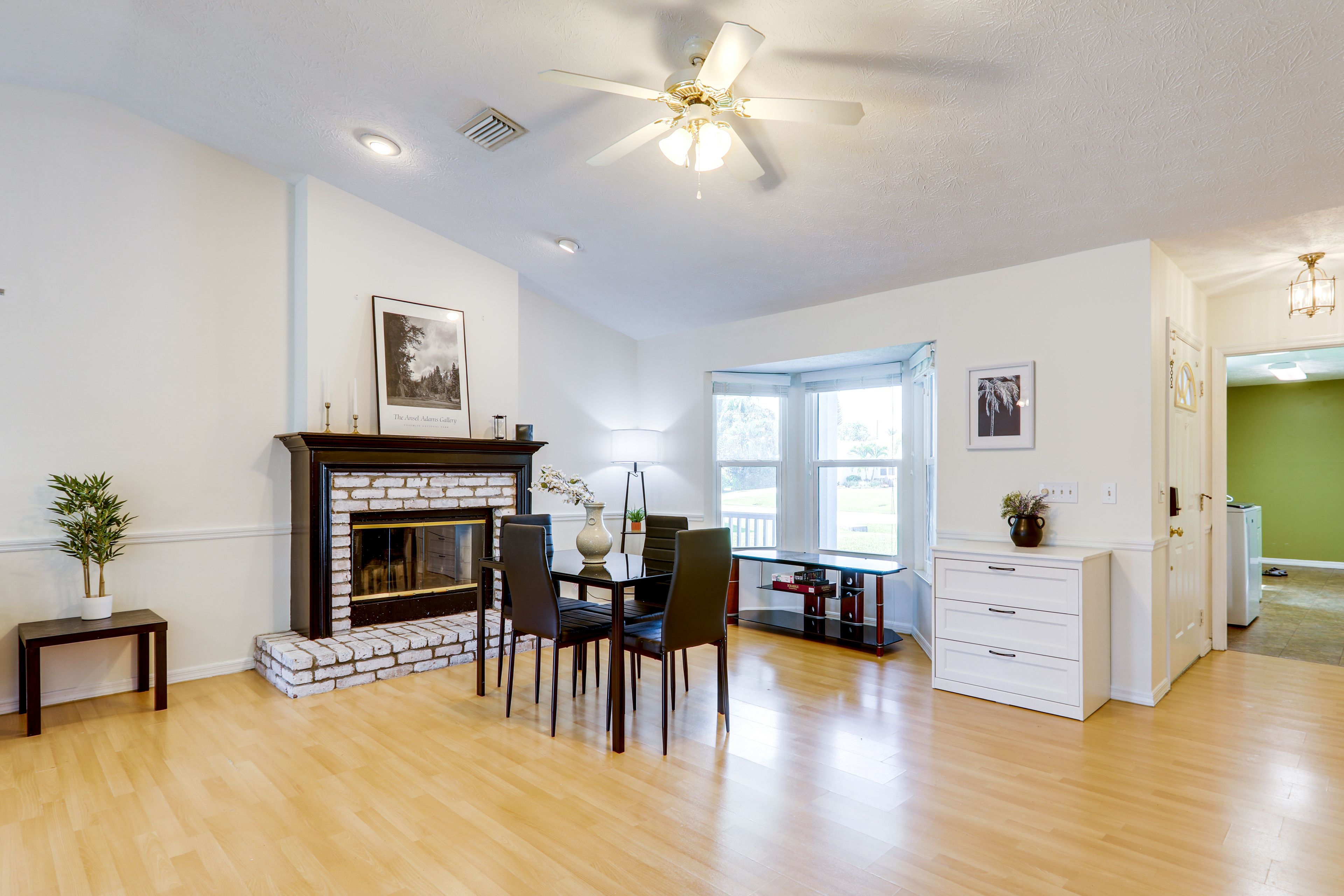 Dining Area | Fireplace