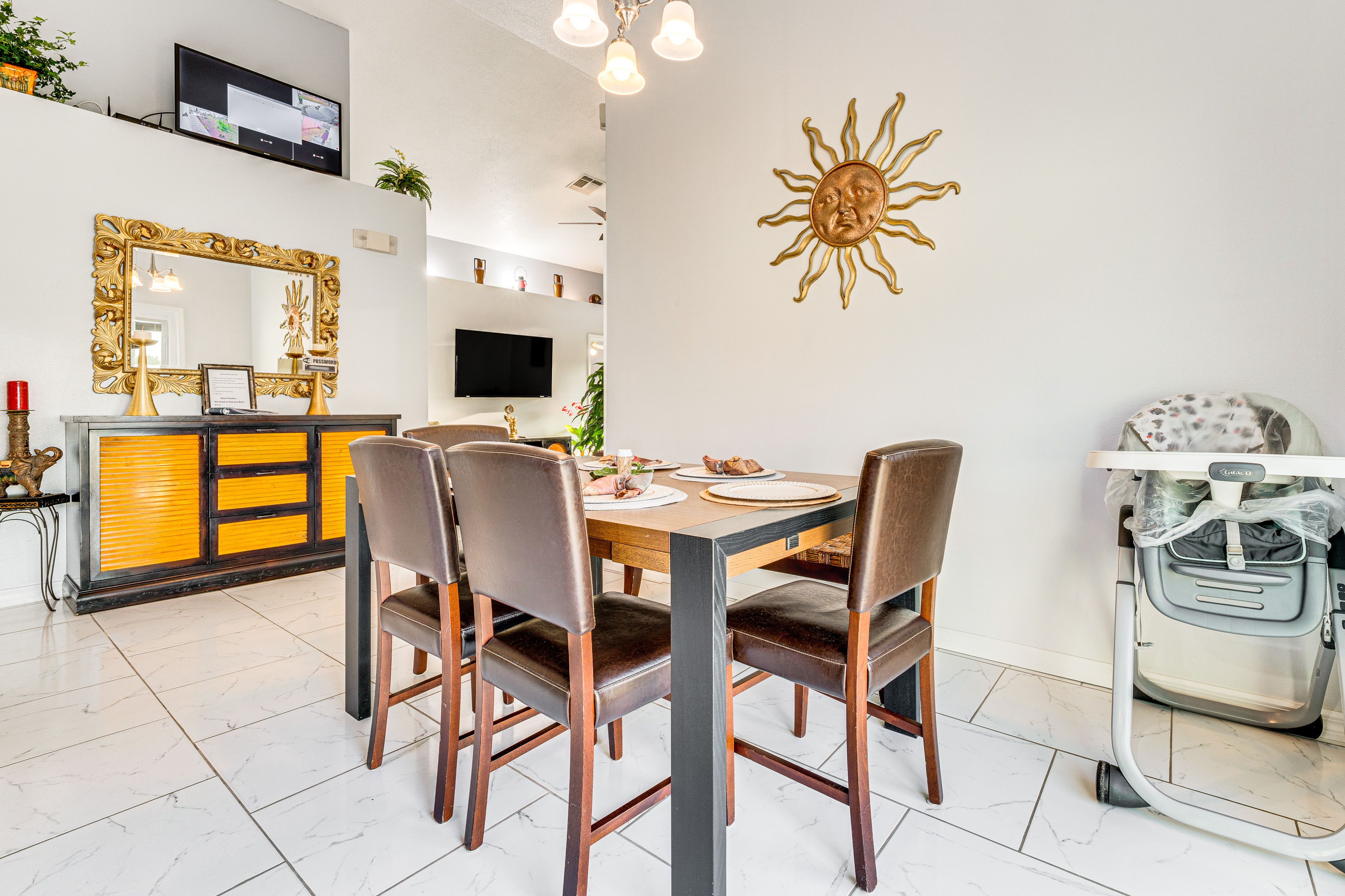 Dining Room | Dishware/Flatware