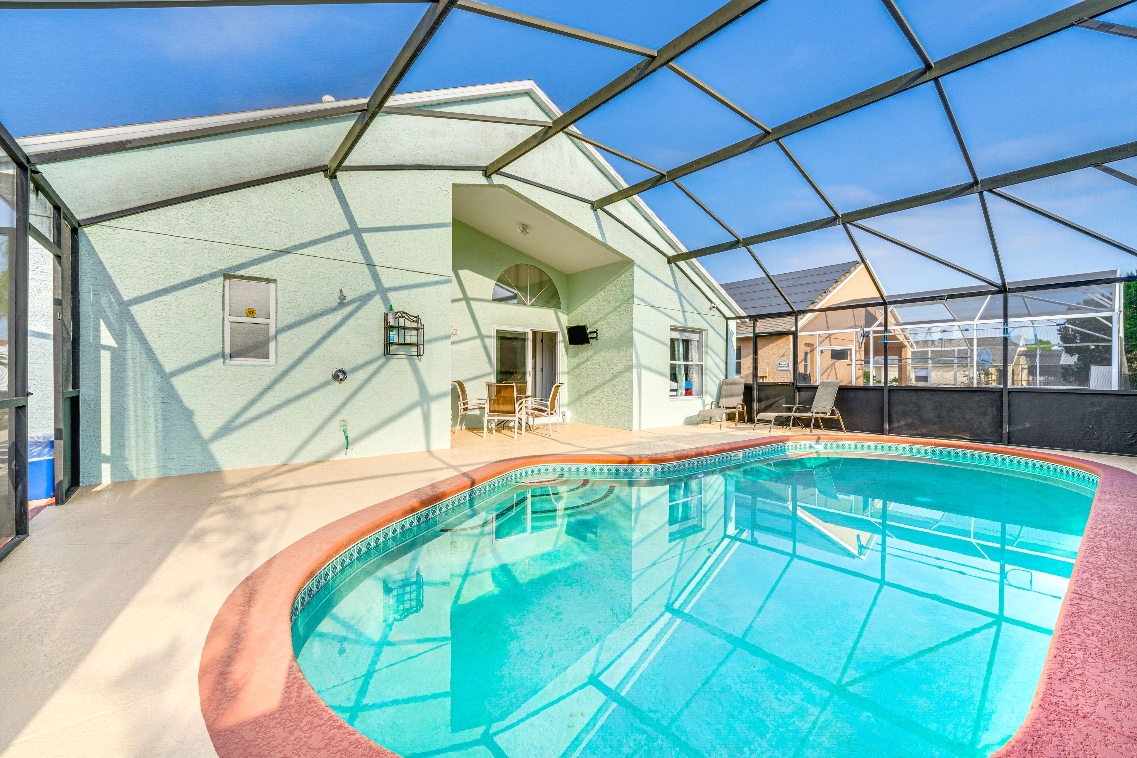 Davenport Vacation Rental | 3BR | 2BA | 1,434 Sq Ft | 1 Step Required