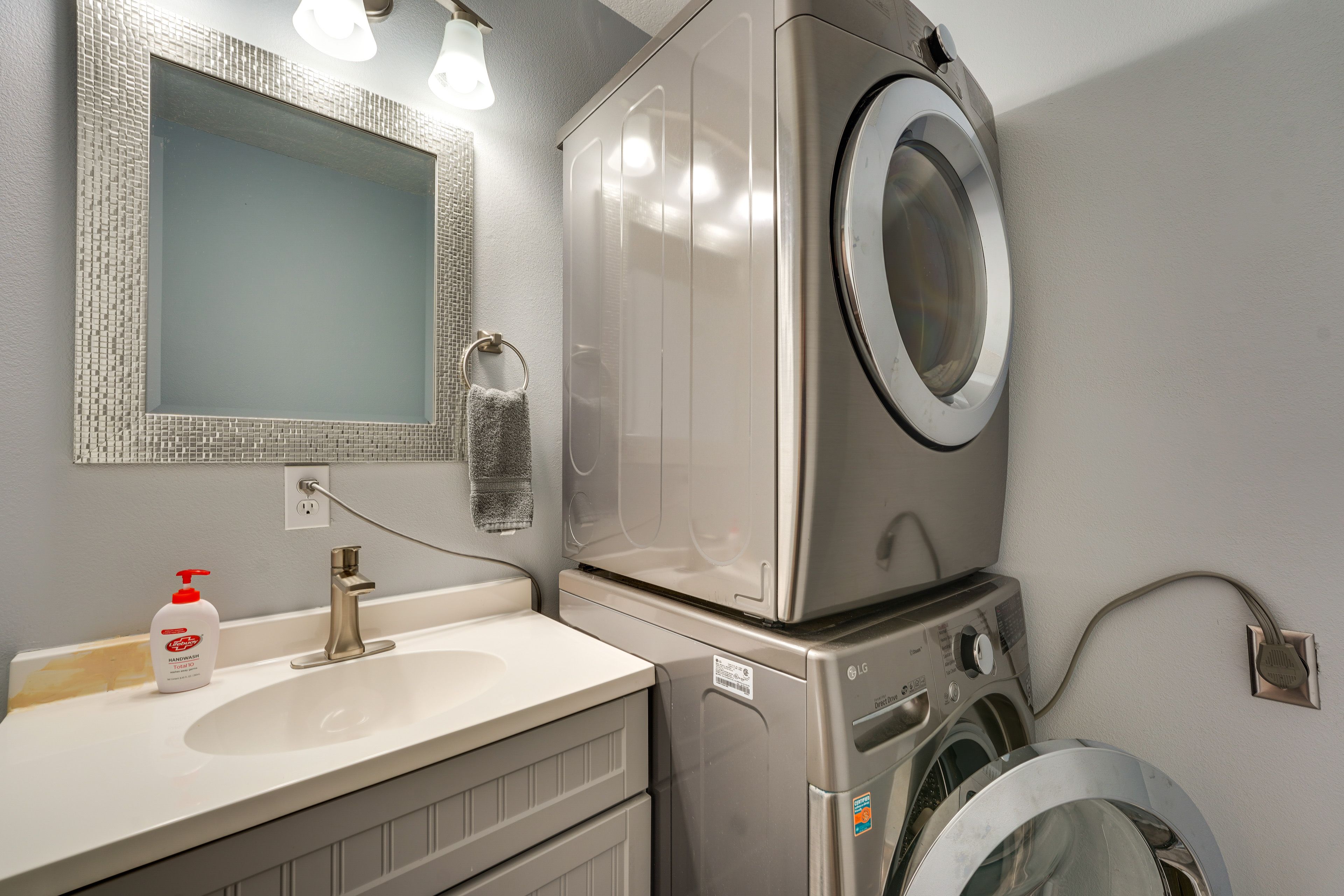 Half Bath | 1st Floor | Washer & Dryer