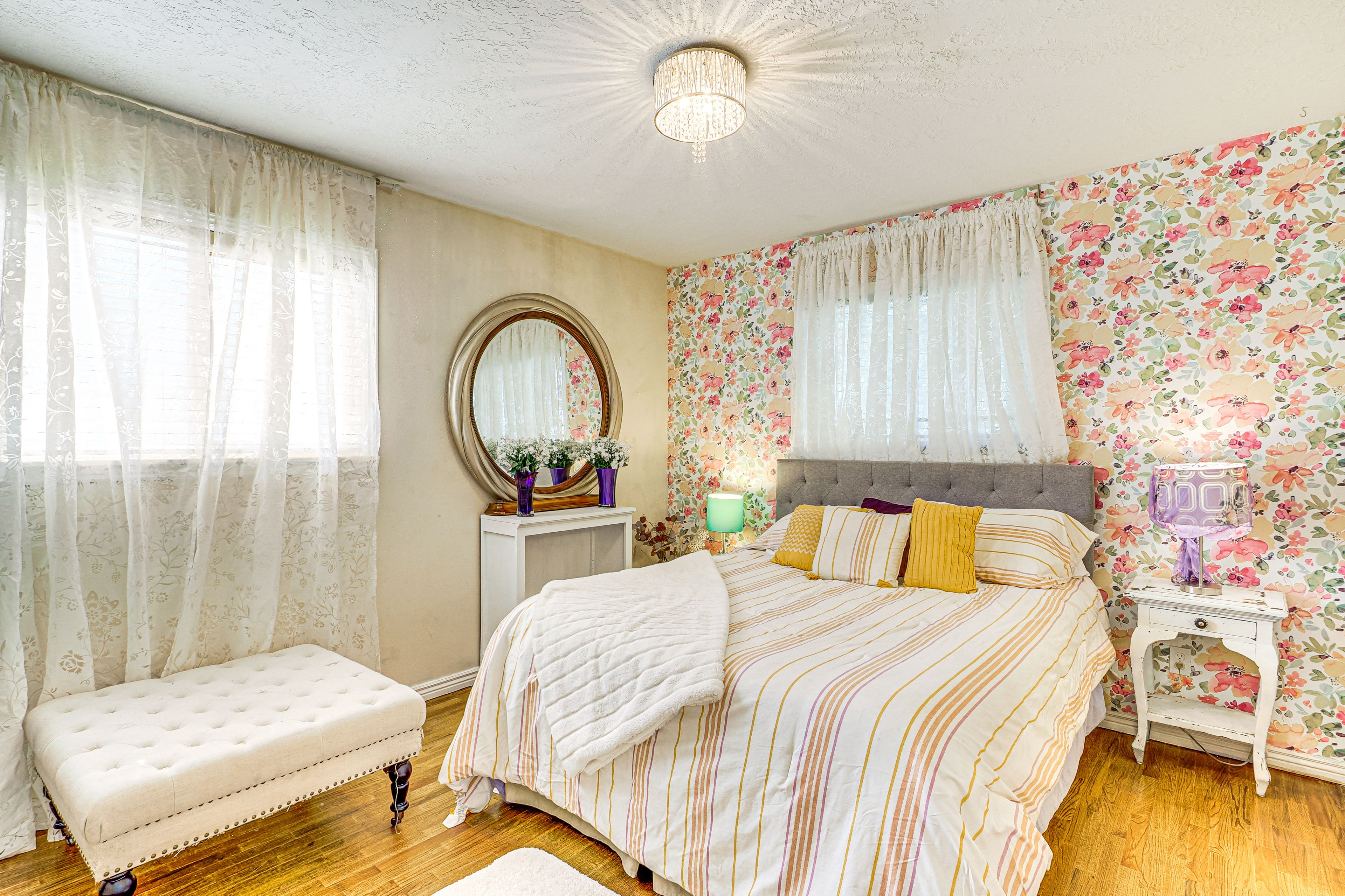 Bedroom 2 | Full Bed | Smart TV