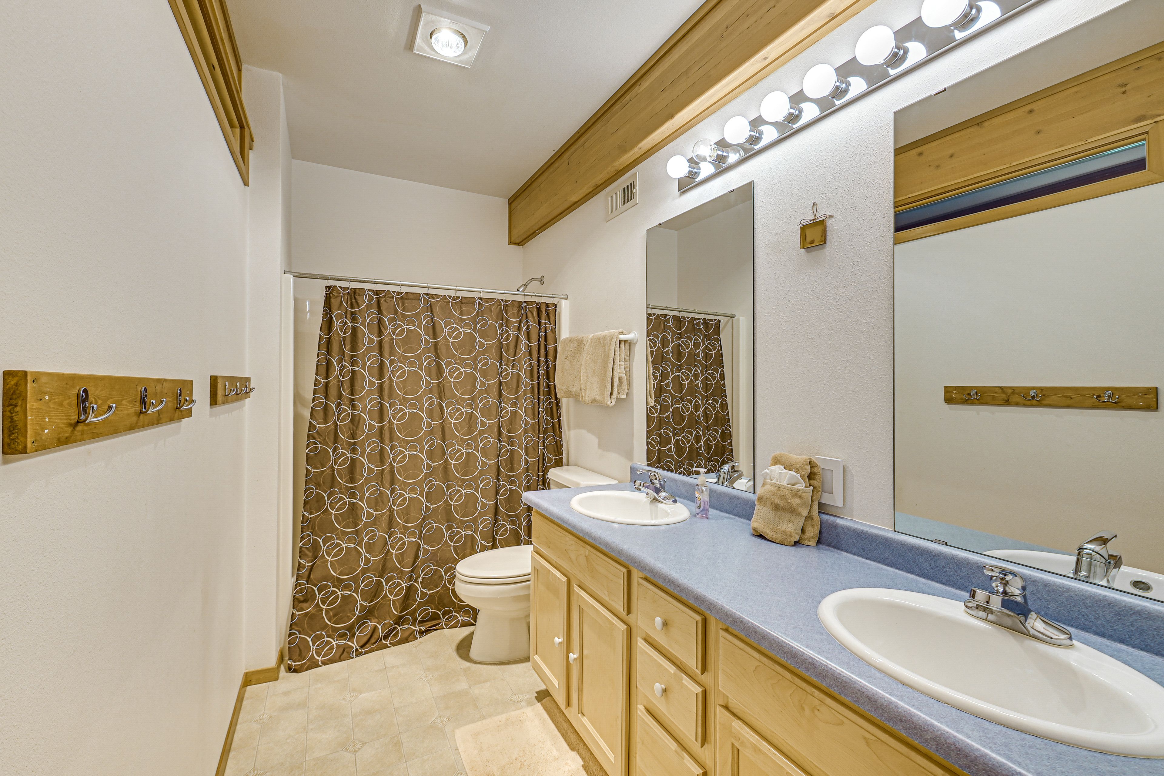 Full Bathroom | Lower Level