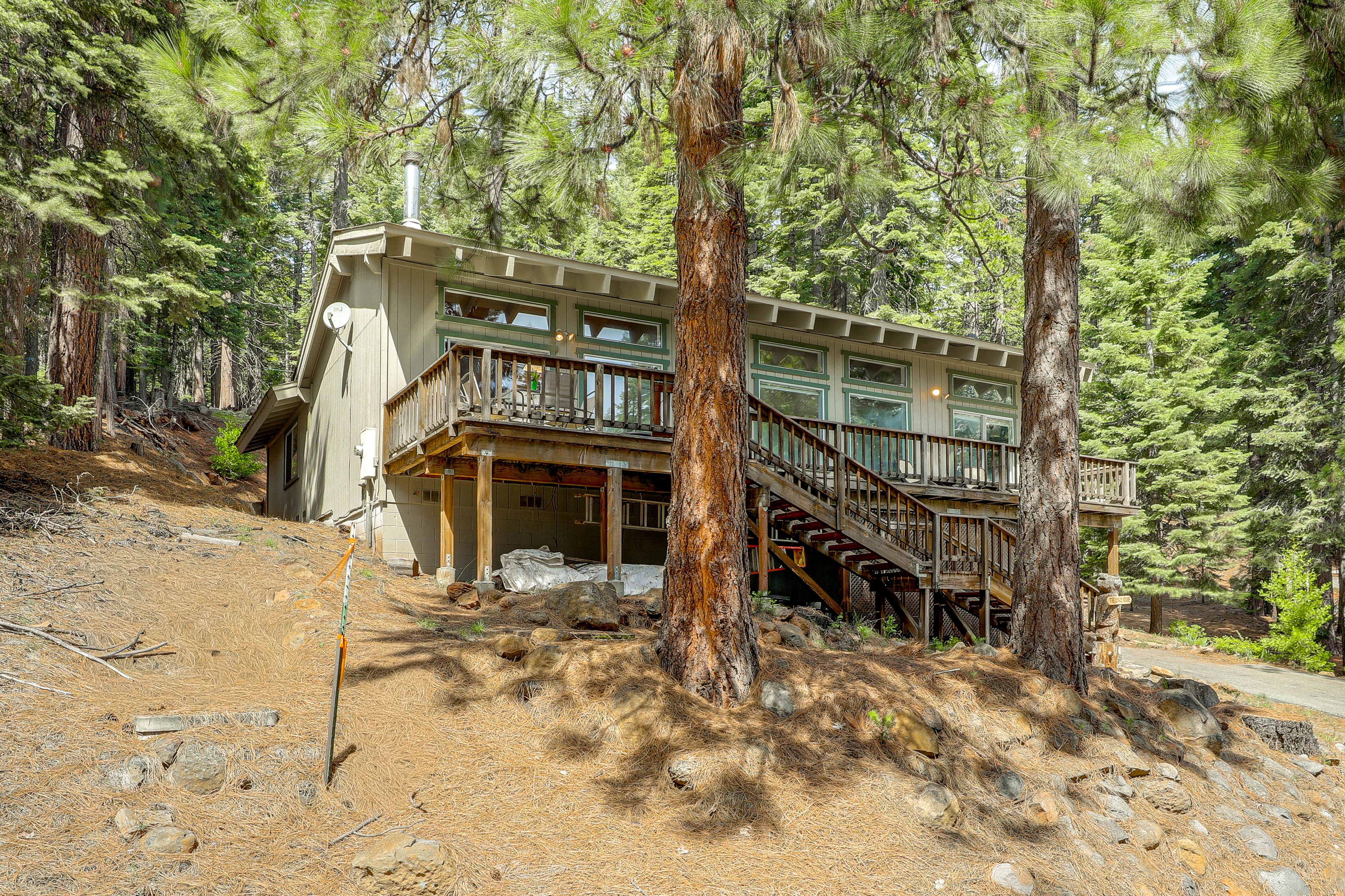 Property Exterior | Driveway (2 Vehicles) | Street (1 Vehicle)