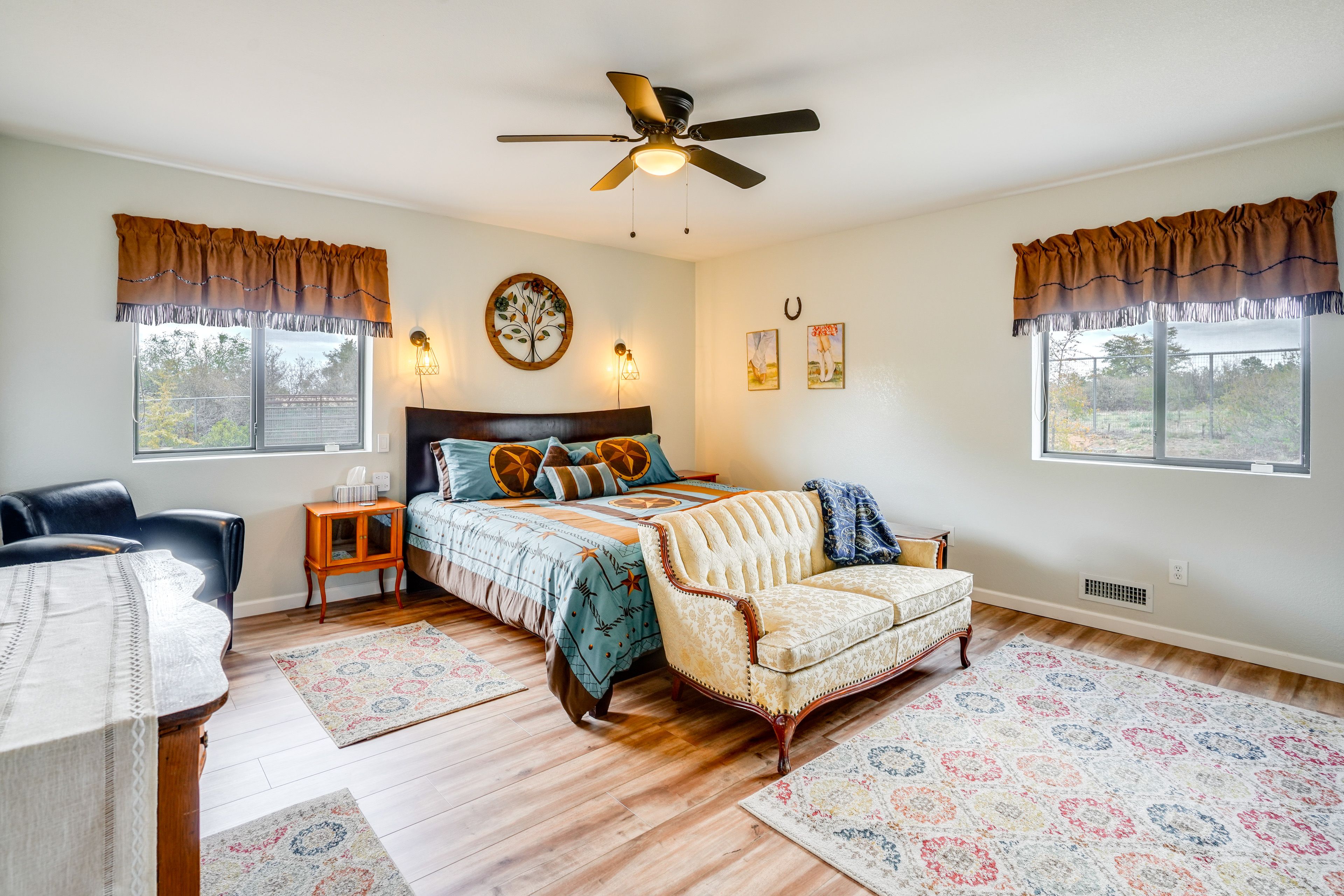 Bedroom Suite 1 | King Bed | Desk | Smart TV