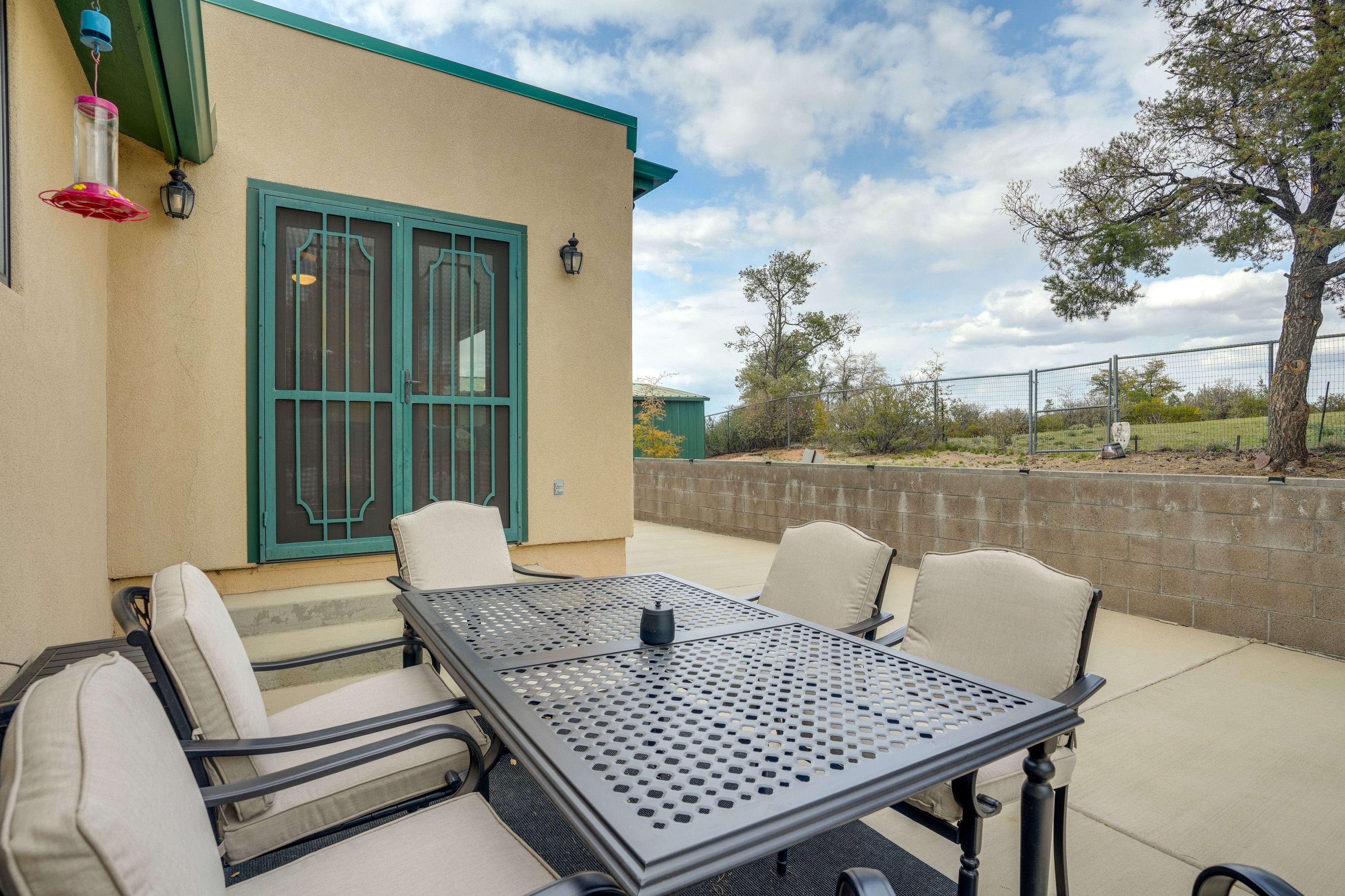 Patio | Lounge Seating | Outdoor Dining Area