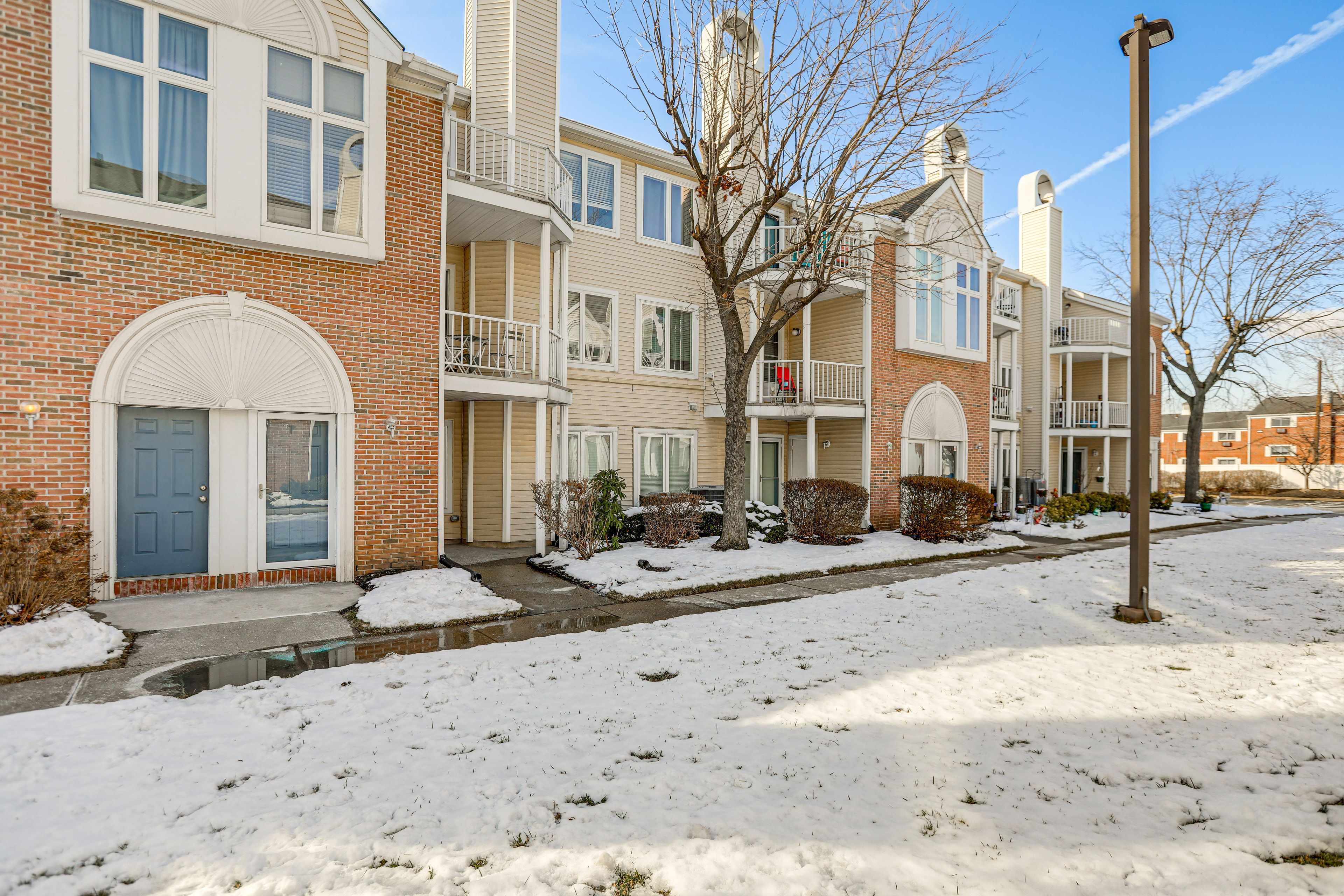 Parking | Assigned Parking Space (1 Vehicle) | Unlimited Visitor Parking