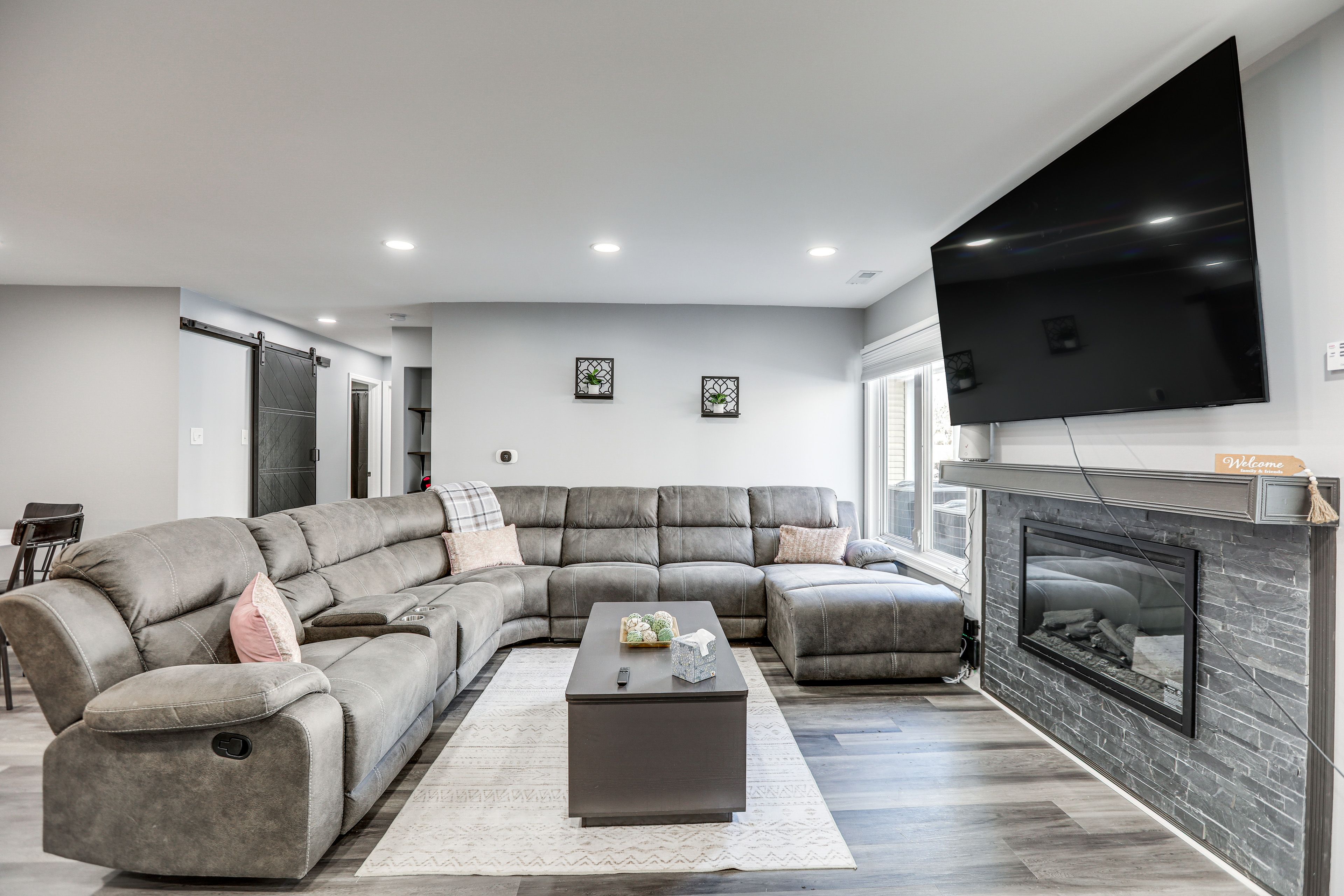 Levittown Vacation Rental | 2BR | 1BA | 1,100 Sq Ft