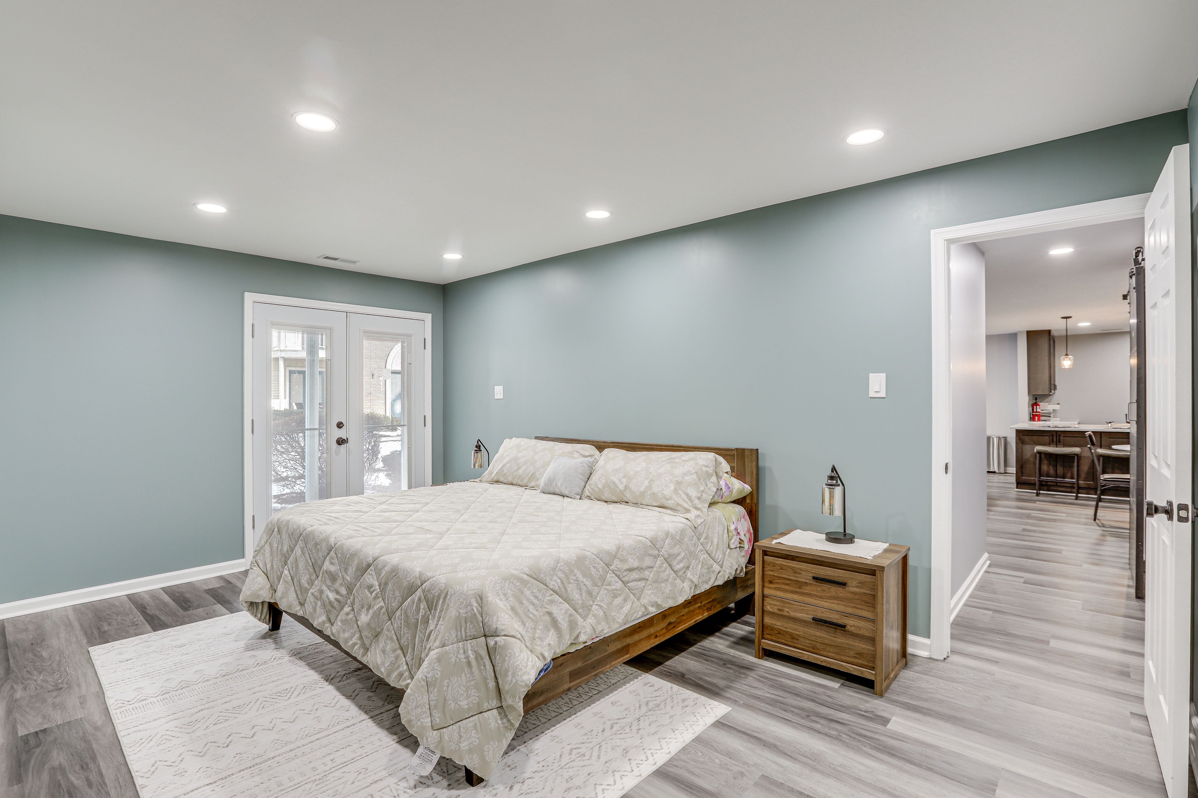 Bedroom 1 | King Bed