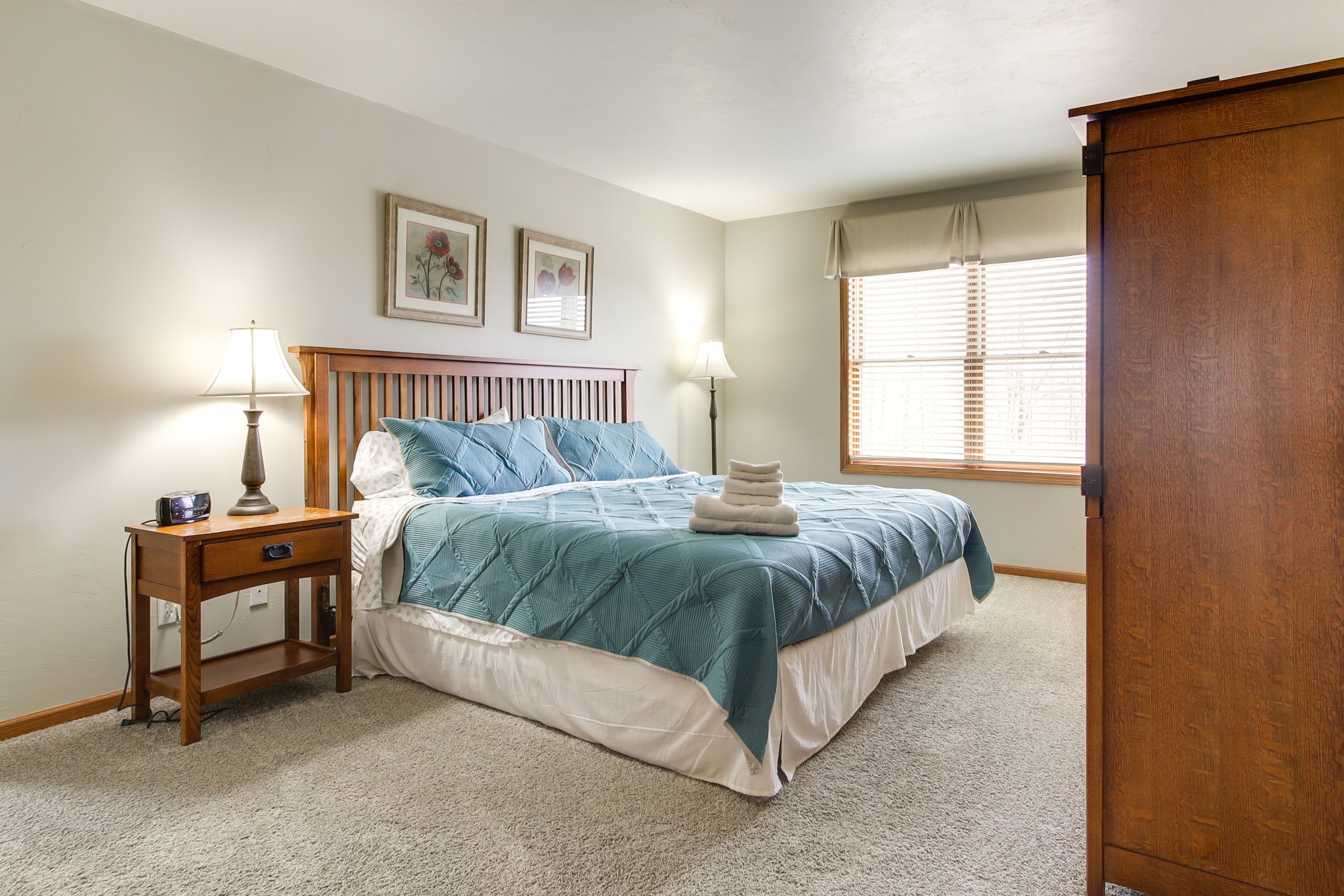 Bedroom 1 | King Bed | Linens Provided