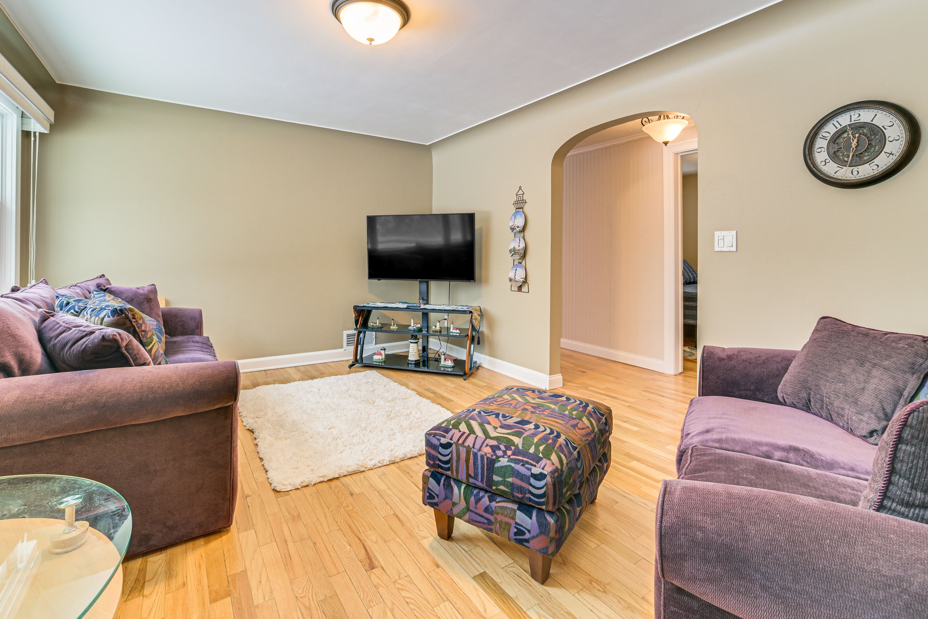 Living Room | Main Level | Smart TV | Free WiFi | Central Heating & A/C