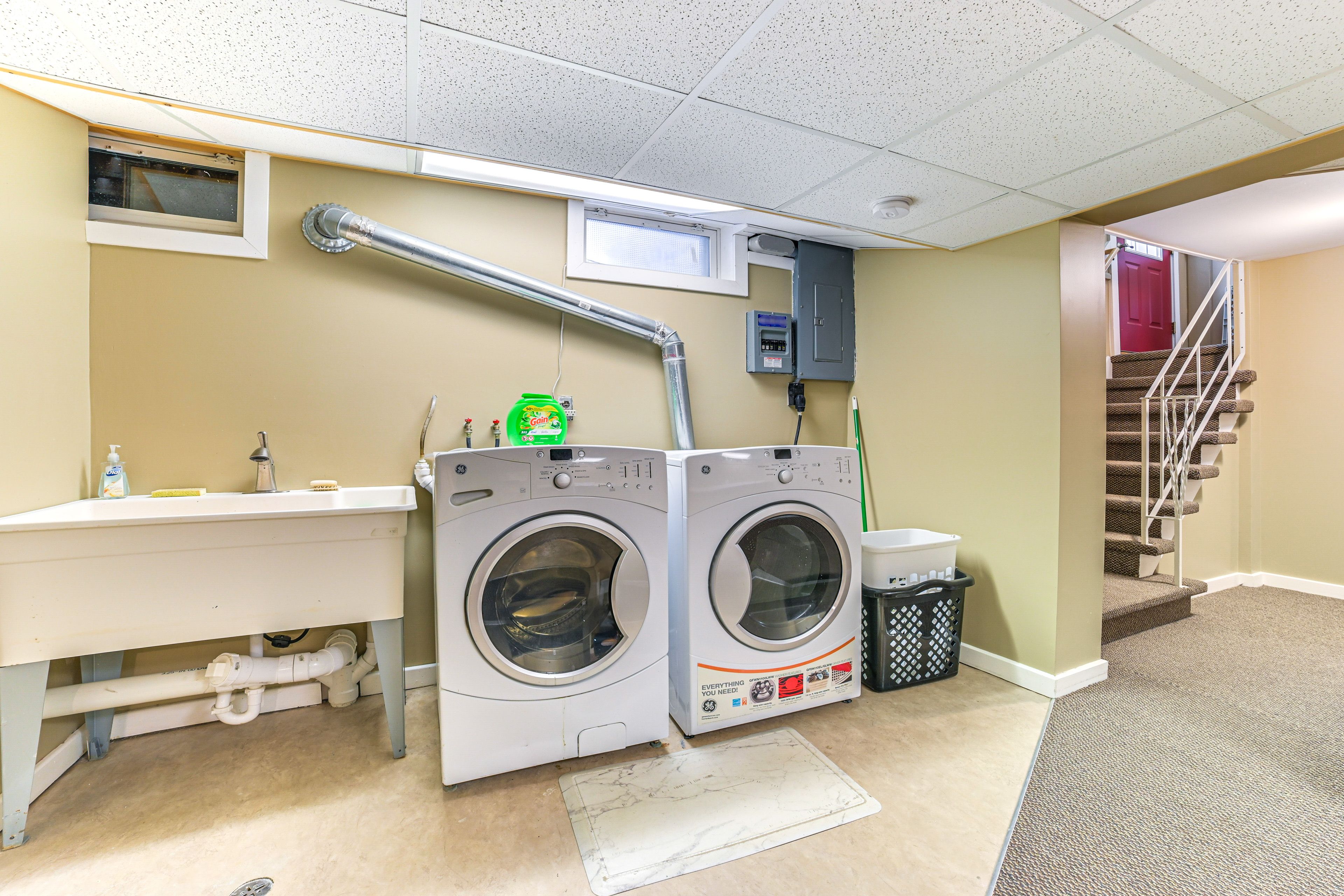Washer & Dryer | Lower Level