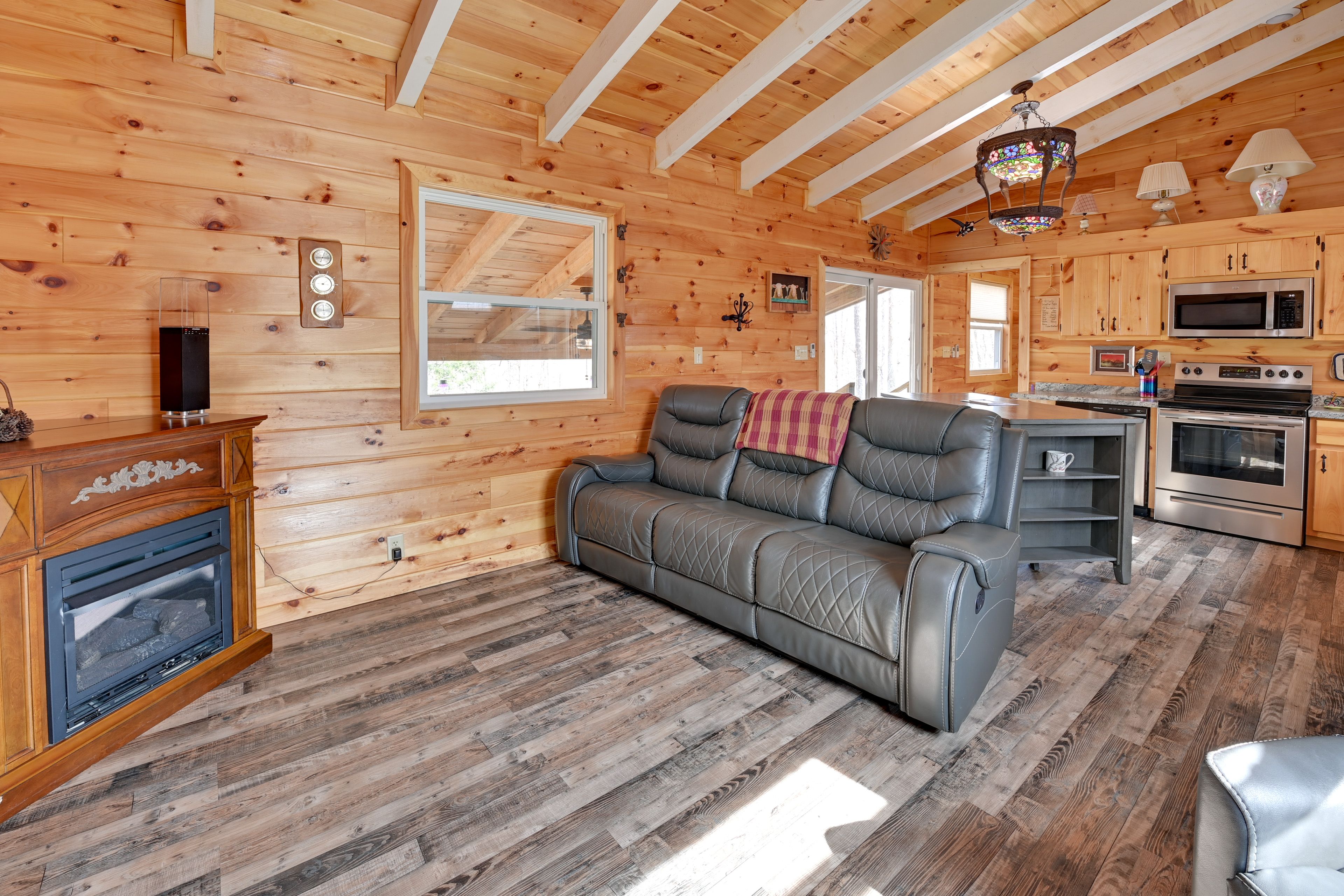 Living Room | Smart TV | Electric Fireplace | Central A/C & Heating | Free WiFi