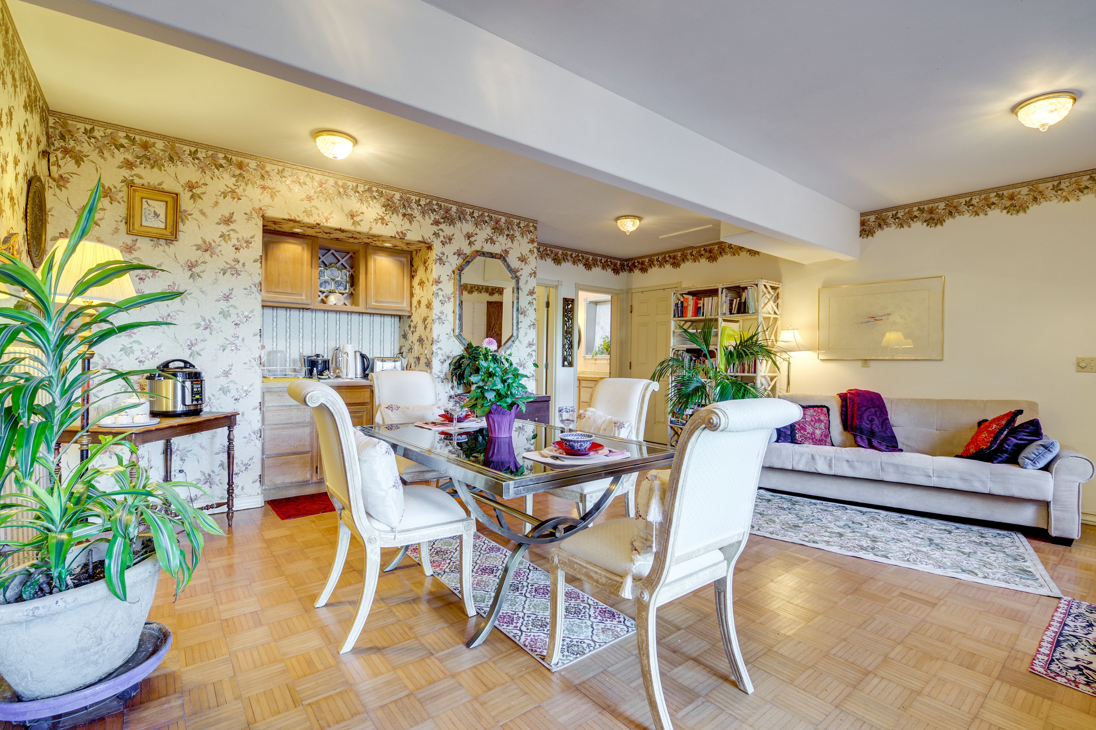 Apartment Interior | Free WiFi | Central Heat