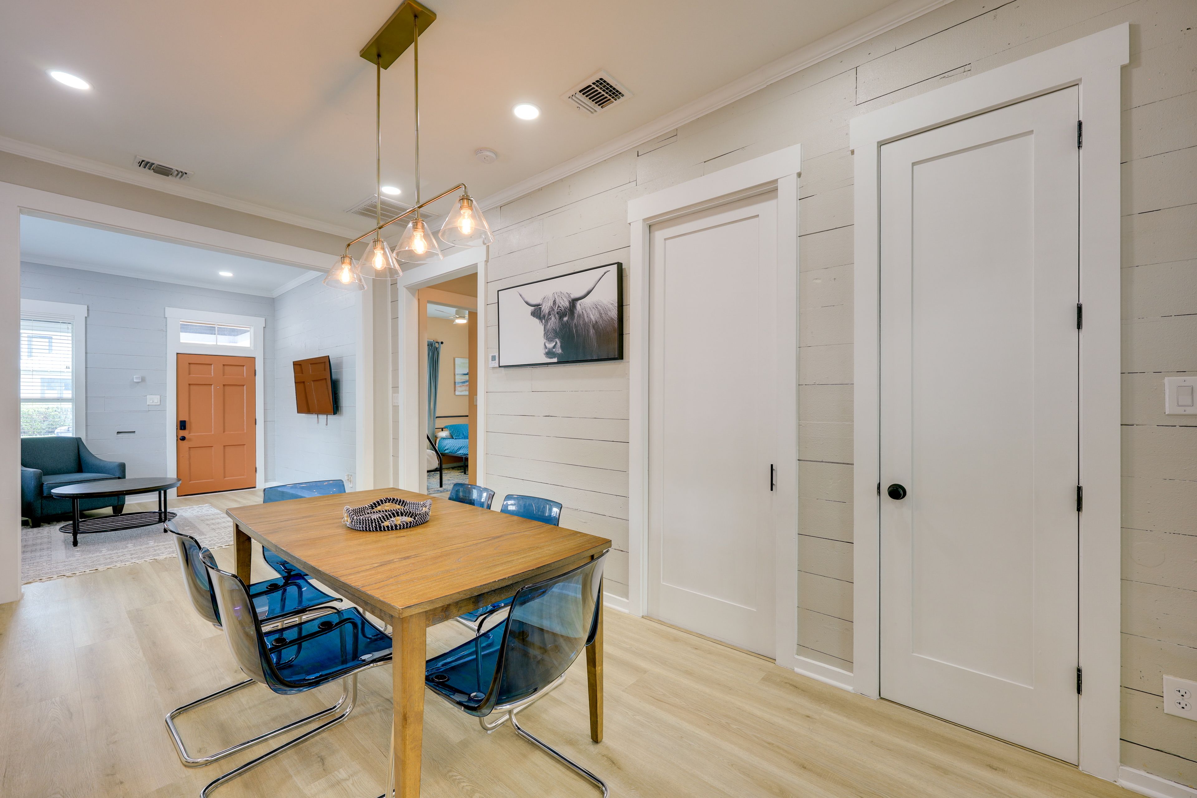 Dining Area | Dishware & Flatware | Open Floor Plan