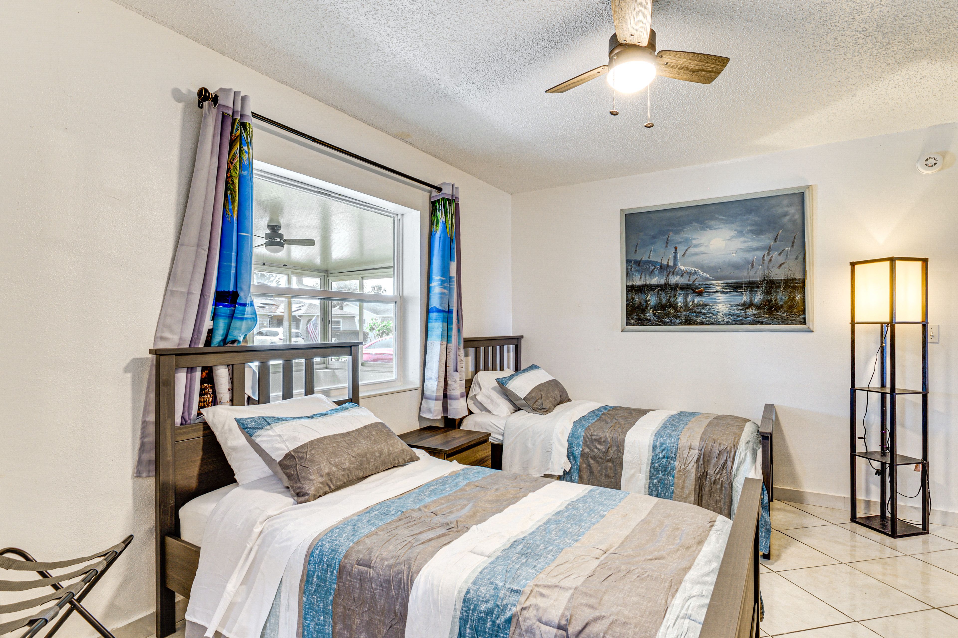 Bedroom 3 | 2 Twin Beds