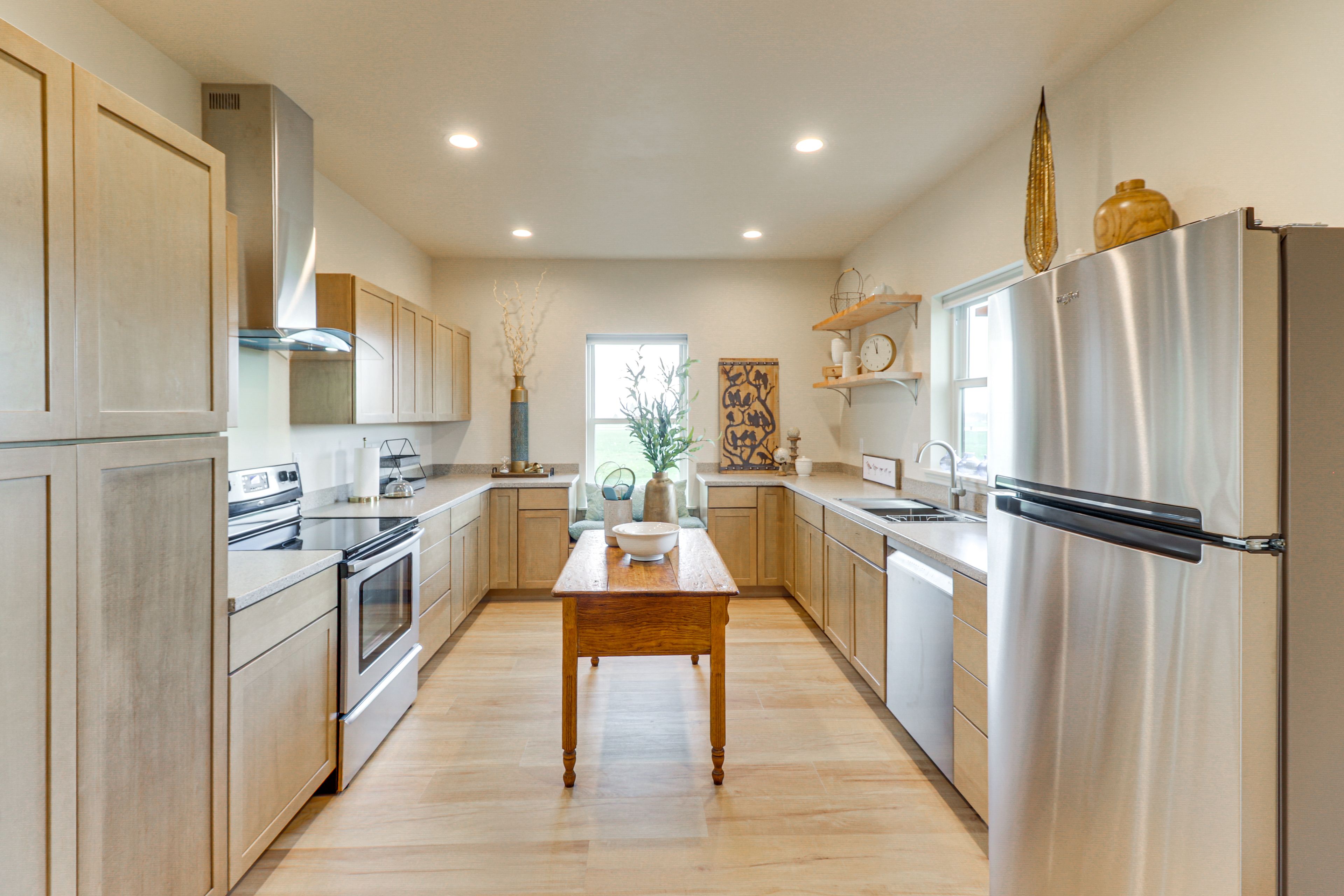 Kitchen | Drip Coffee Maker | Toaster | Slow Cooker