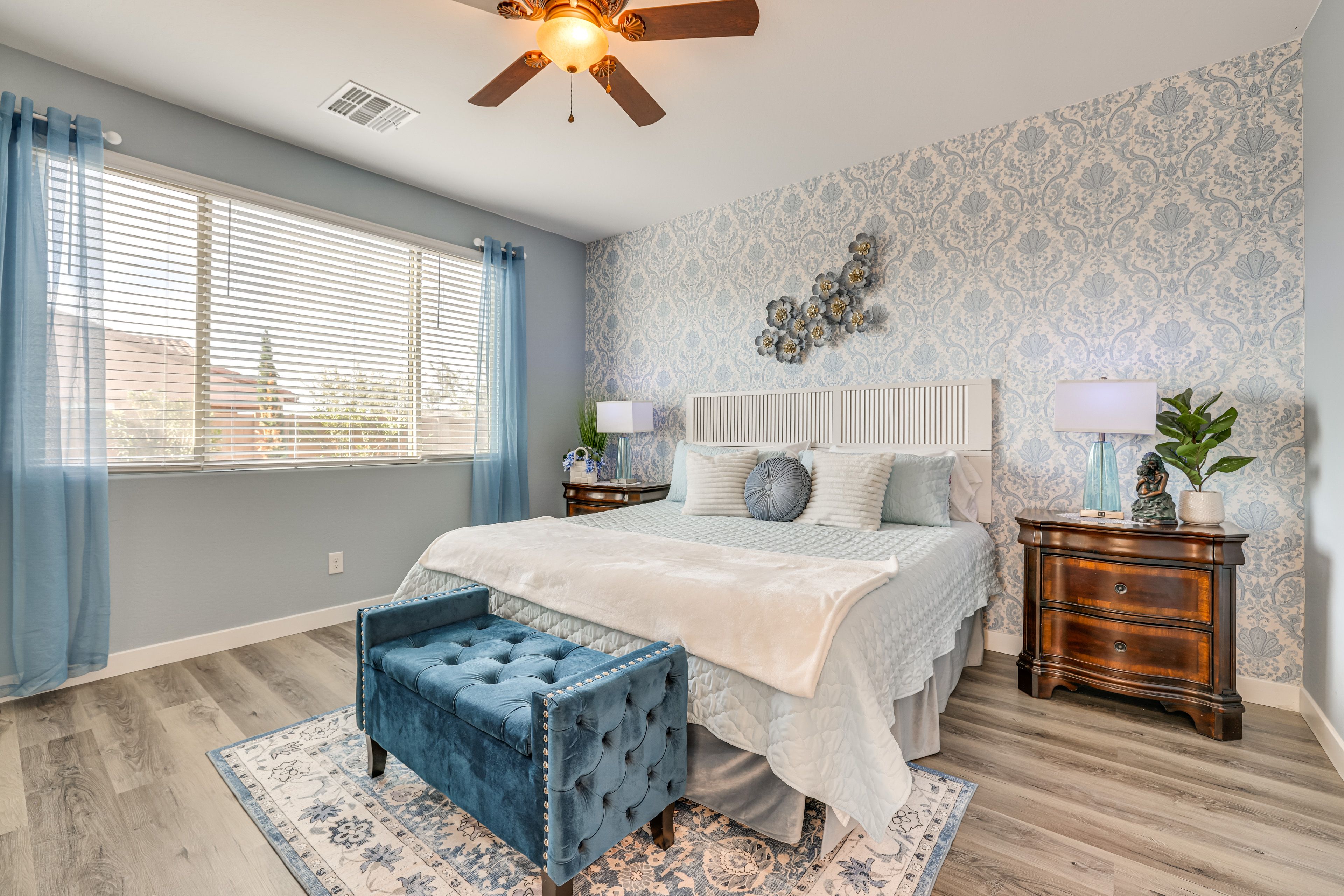 Bedroom 1 | King Bed | Linens Provided | En-Suite Bathroom