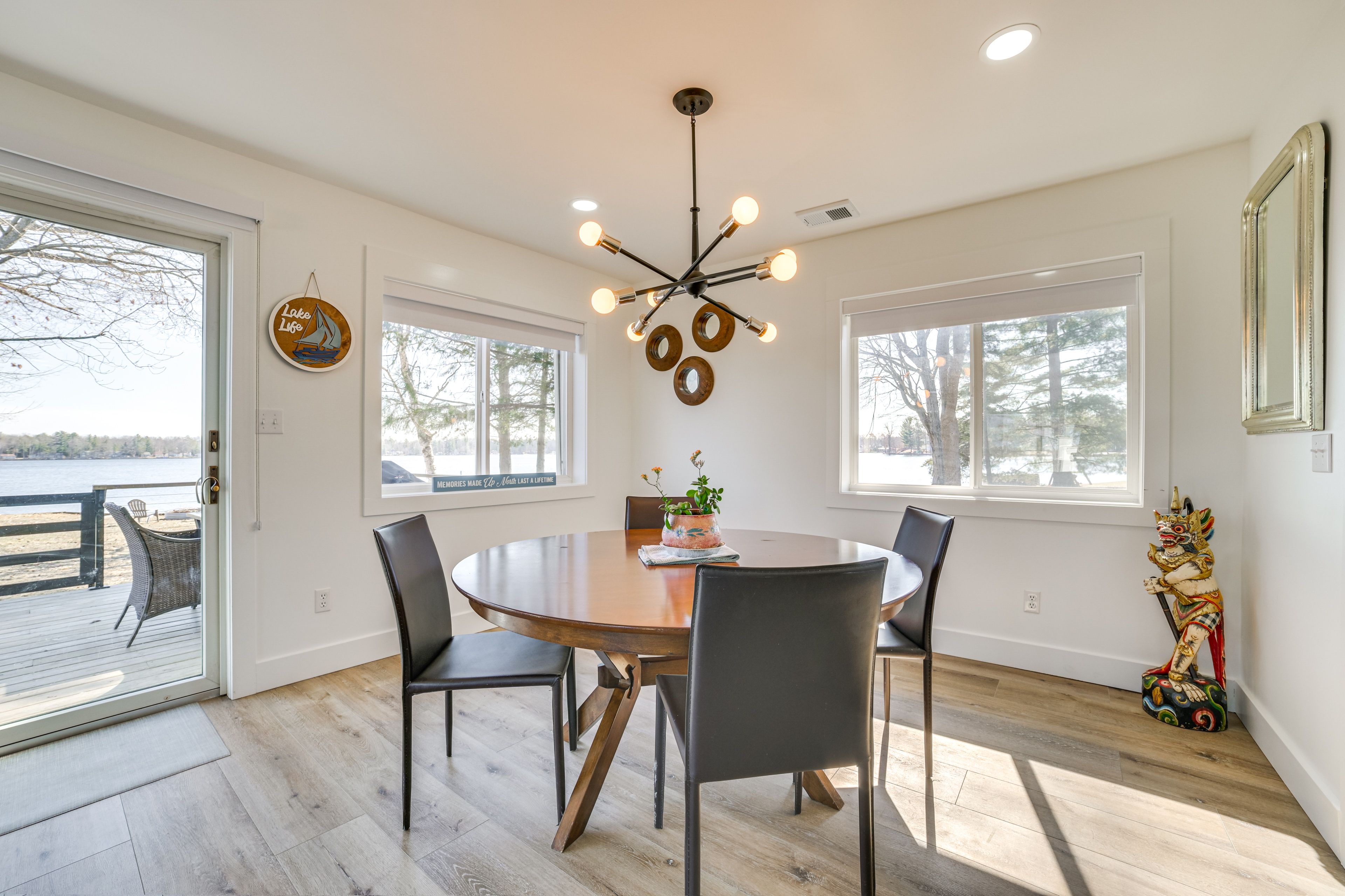 Dining Room | Dishware/Flatware Provided | 1st Floor