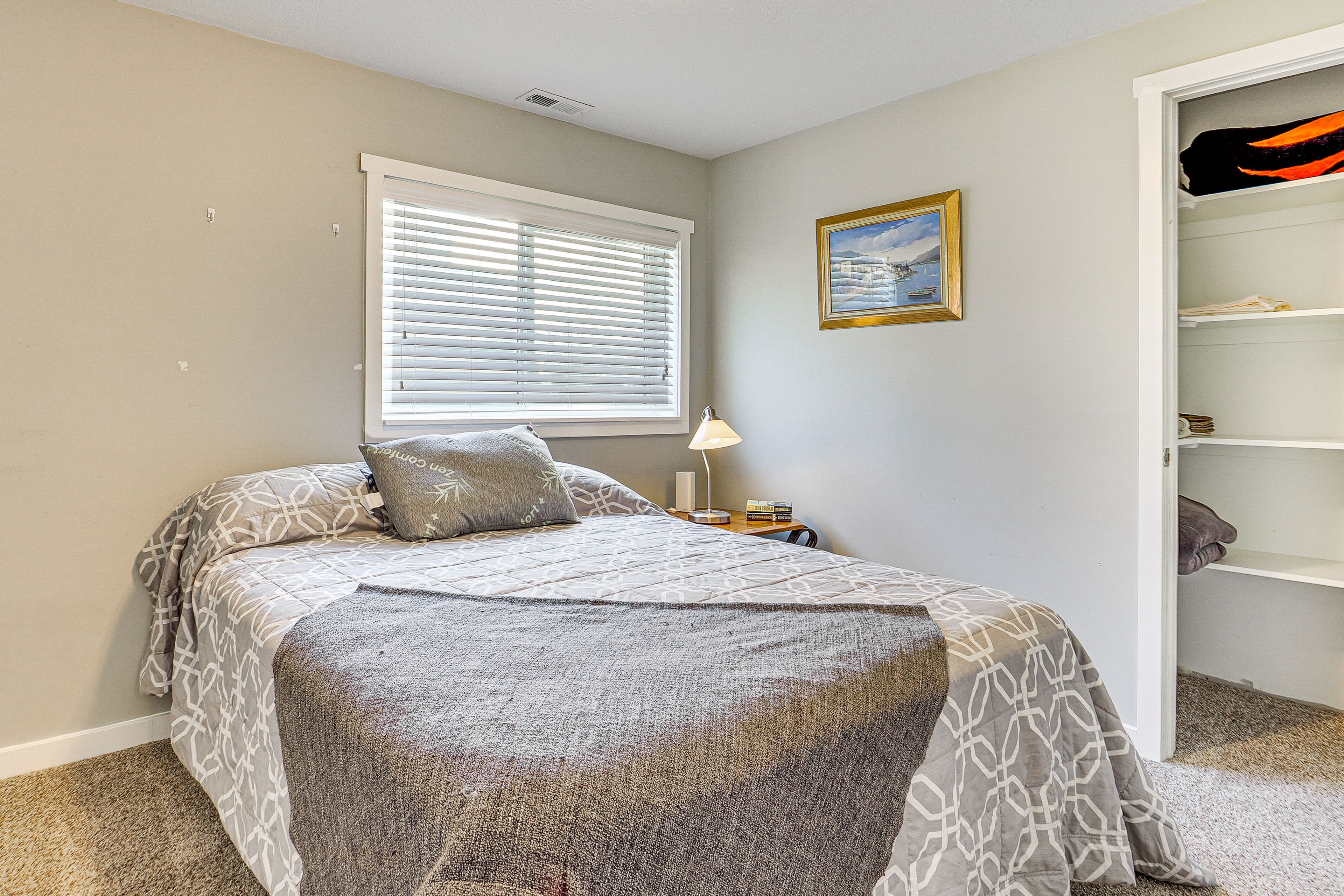 Bedroom 3 | Basement | Queen Bed