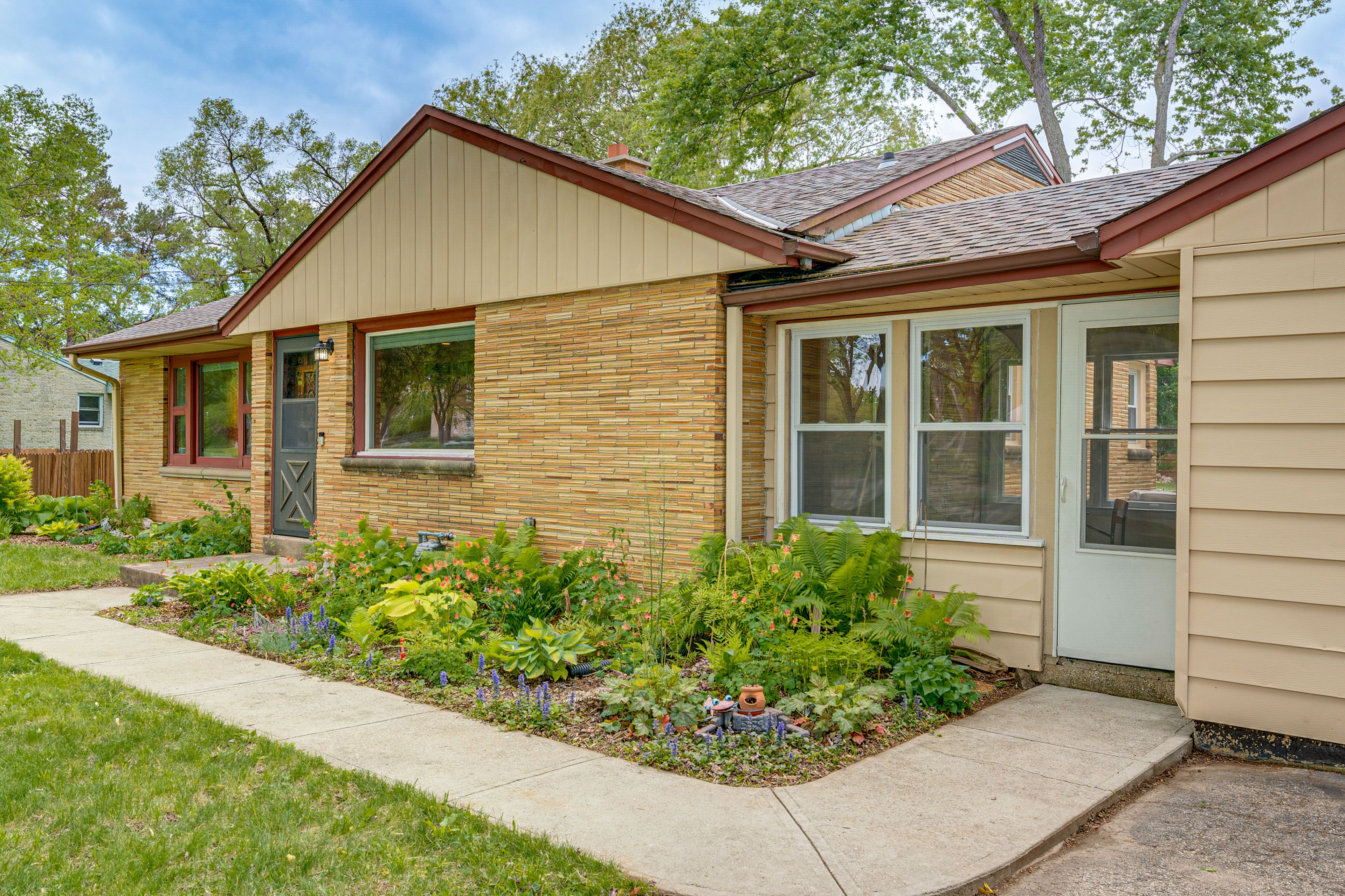 Exterior | Driveway (4 Vehicles) | RV/Trailer Parking Available