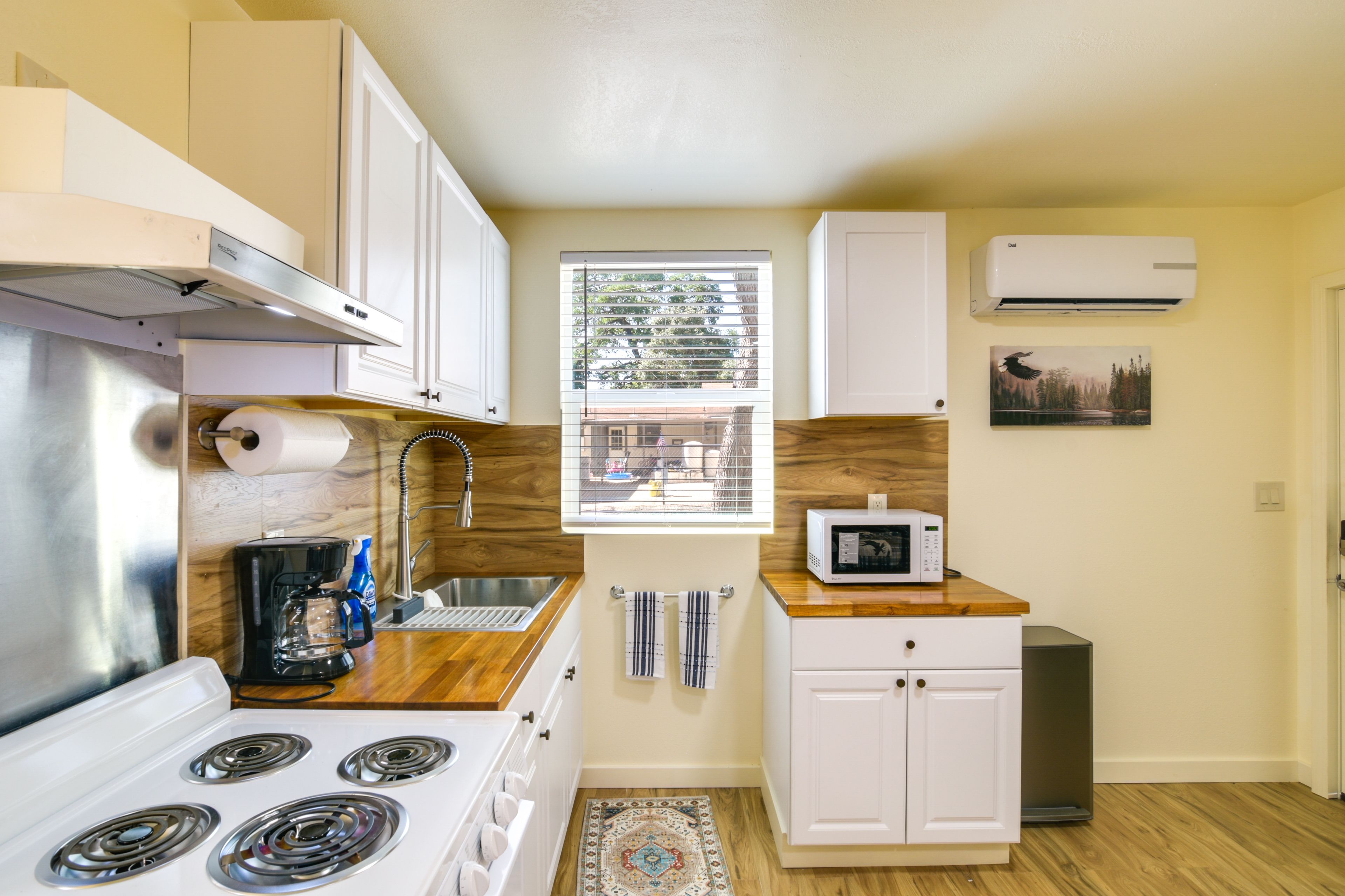 Kitchen | Stove/Oven | Microwave