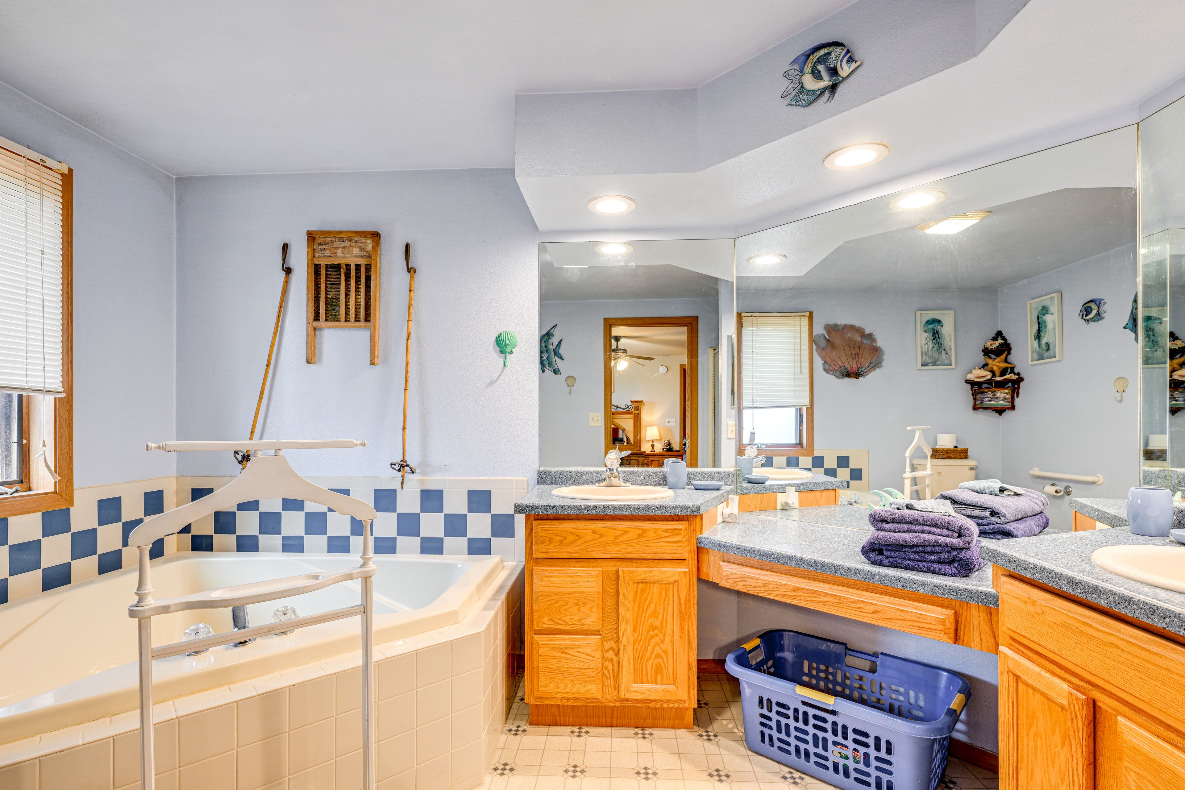 En-Suite Bathroom | Towels Provided